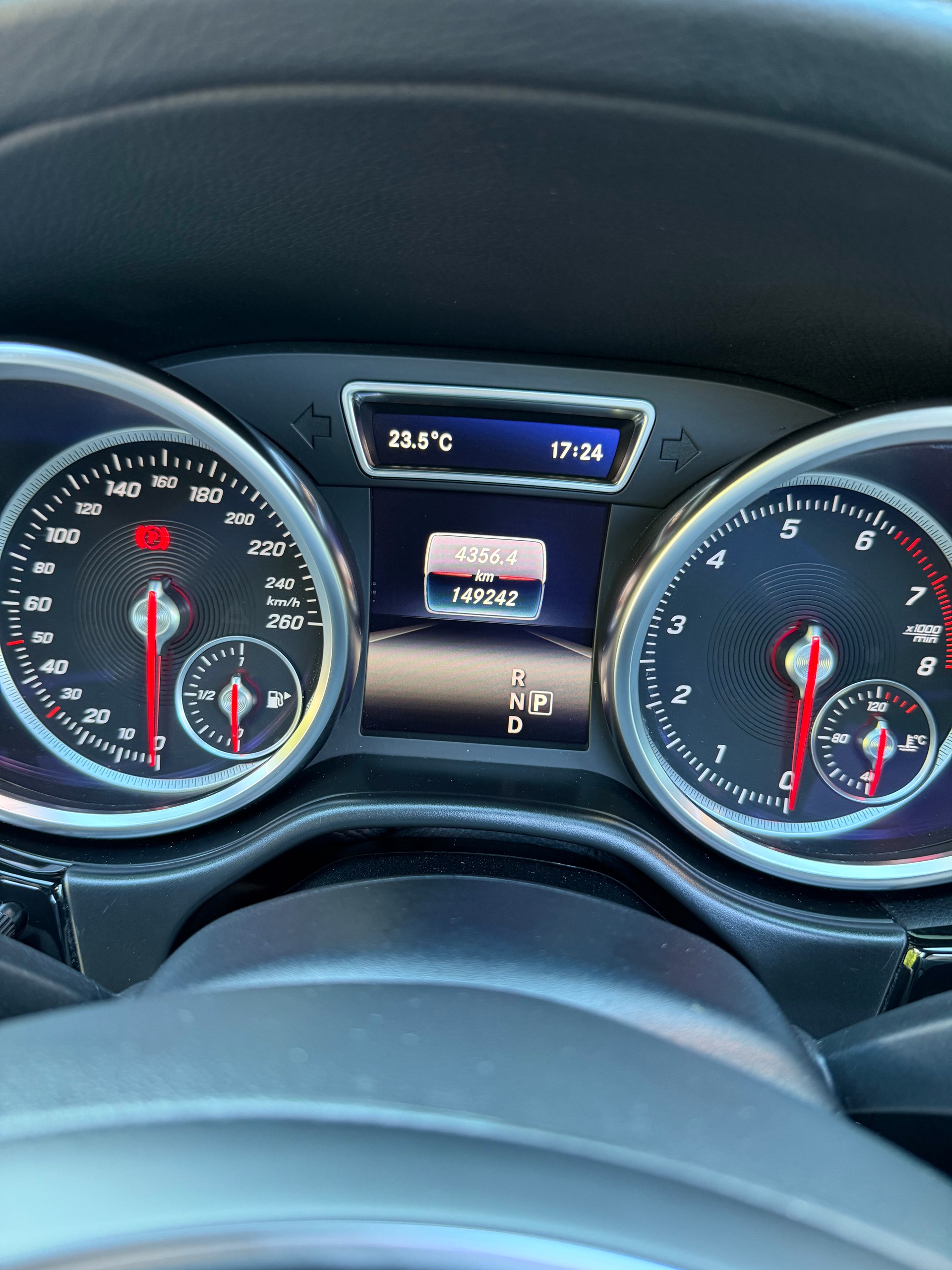 MERCEDES-BENZ GLE 500 V8 Coupe-image-3