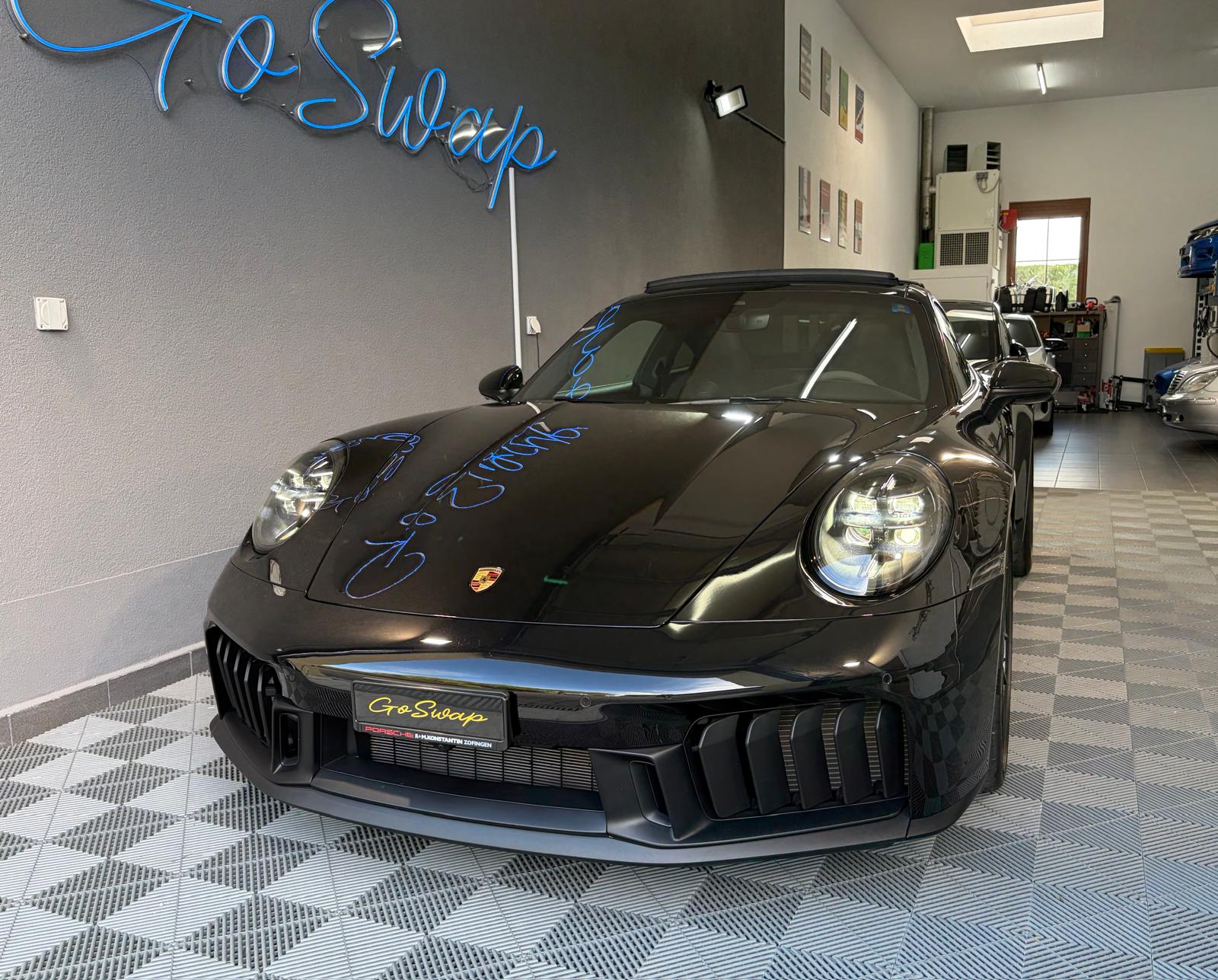 PORSCHE 911 Carrera GTS PDK 1ère main-showroom-element-1