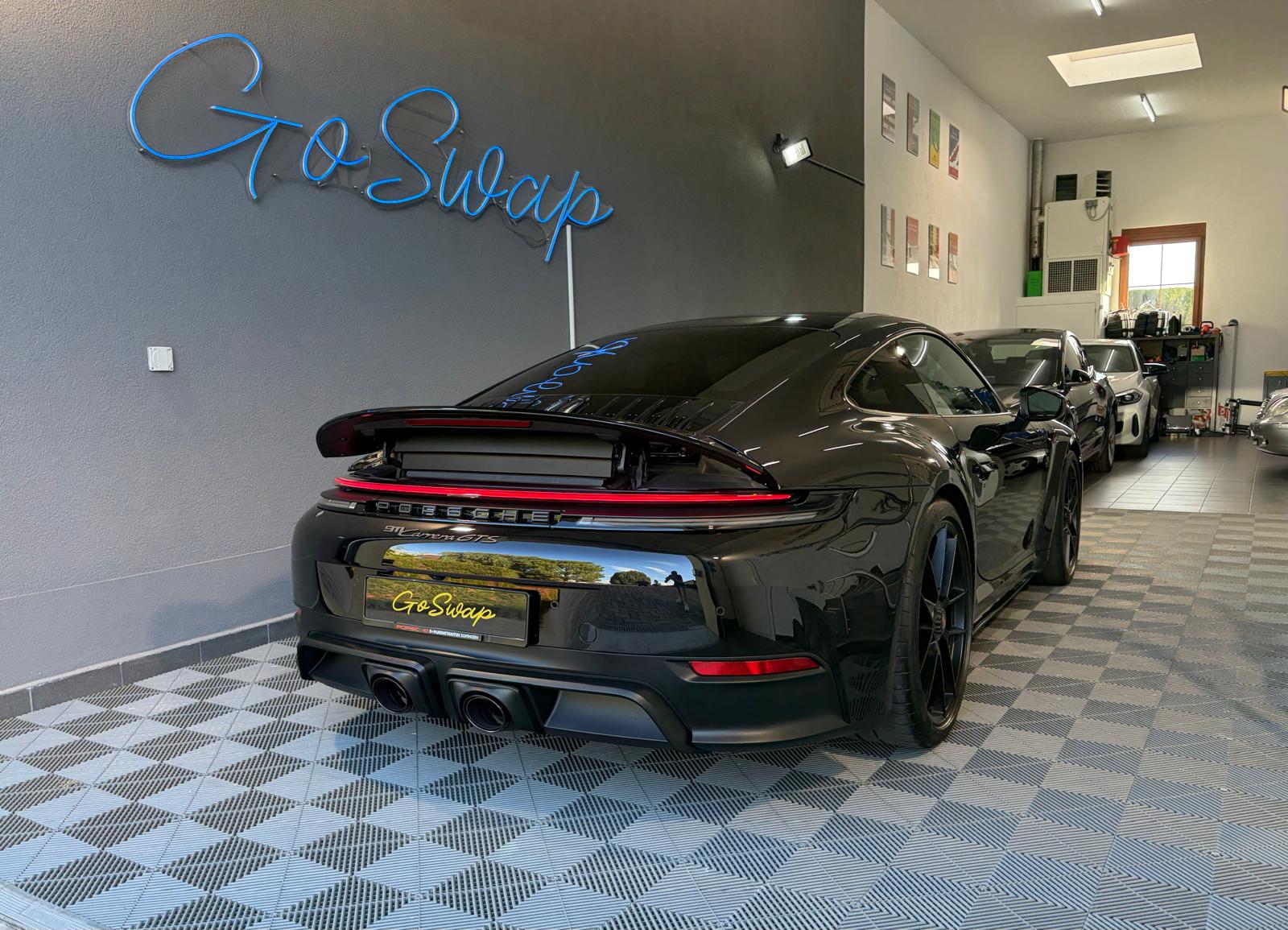 PORSCHE 911 Carrera GTS PDK 1ère main-showroom-element-3