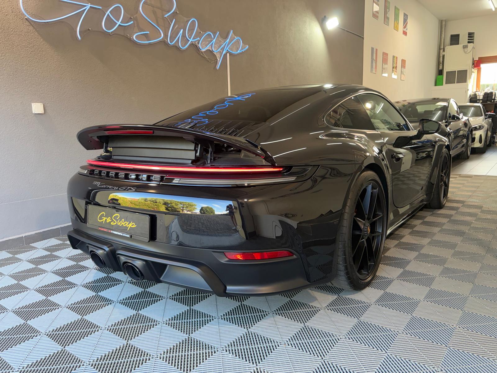 PORSCHE 911 Carrera GTS PDK 1ère main-image-4