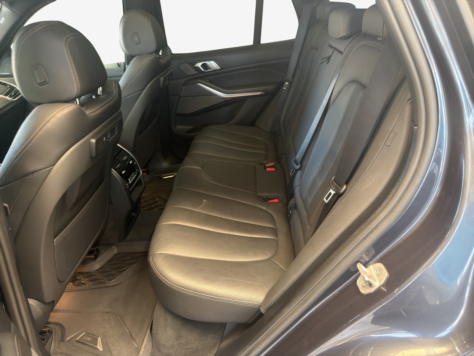 BMW X5 xDrive 48V 40d M Sport Steptronic-image-11