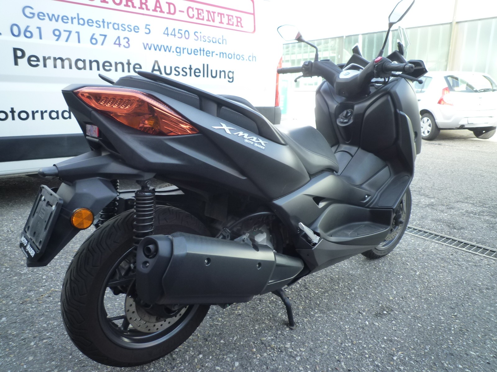 YAMAHA X-Max CZD 300 ABS-image-1