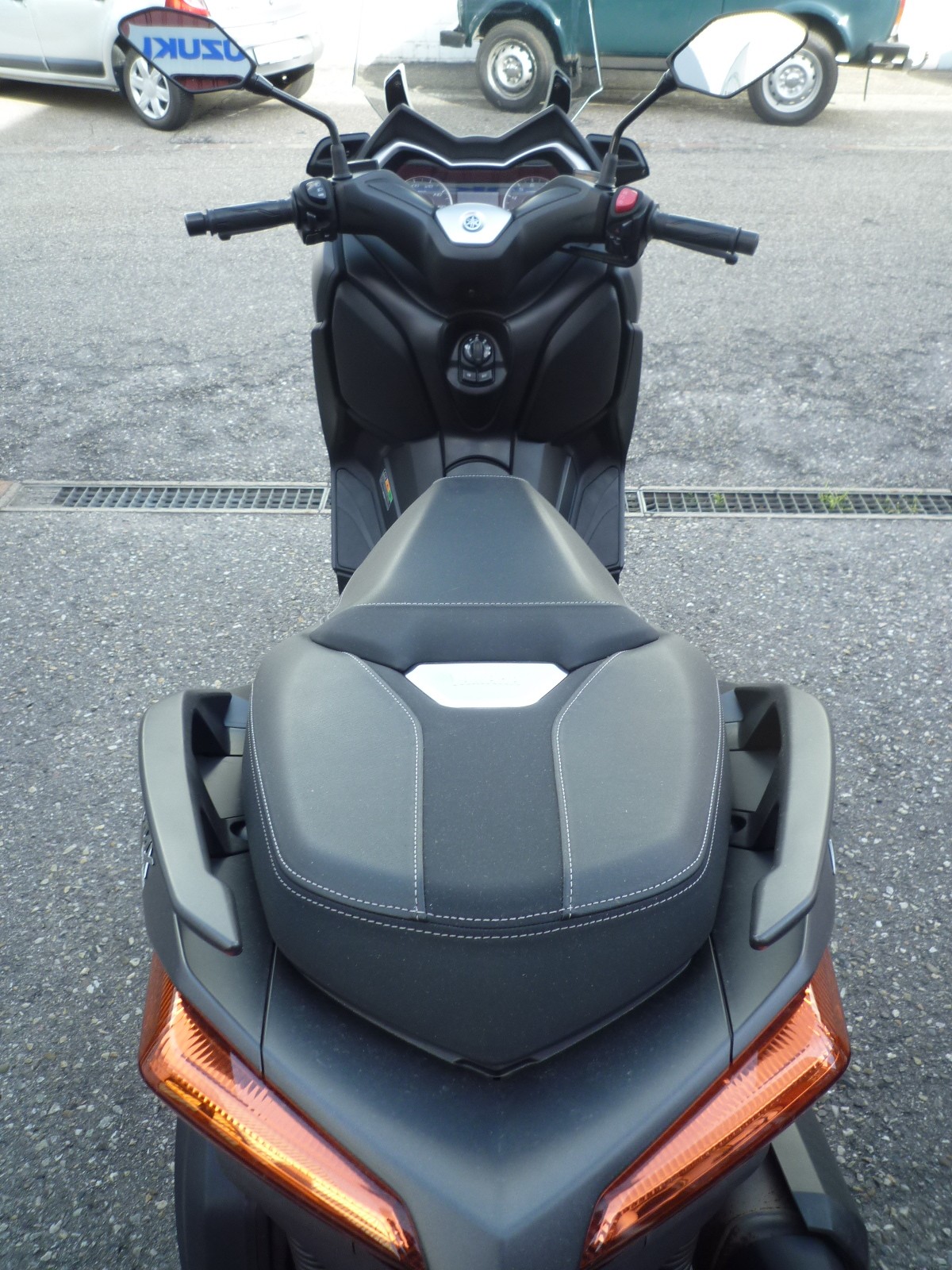 YAMAHA X-Max CZD 300 ABS-image-5