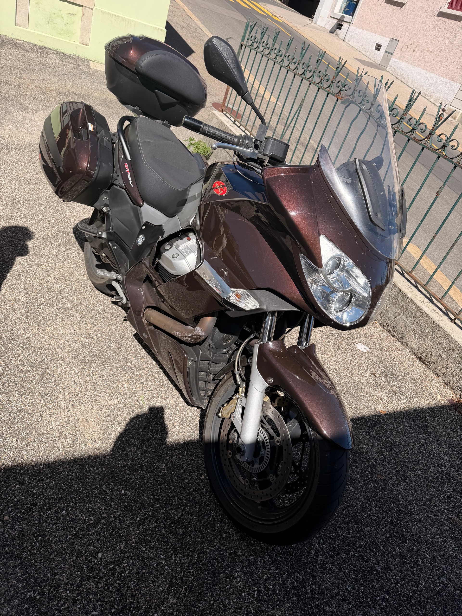 MOTO GUZZI Norge 1200 GT 8V ABS-image-1