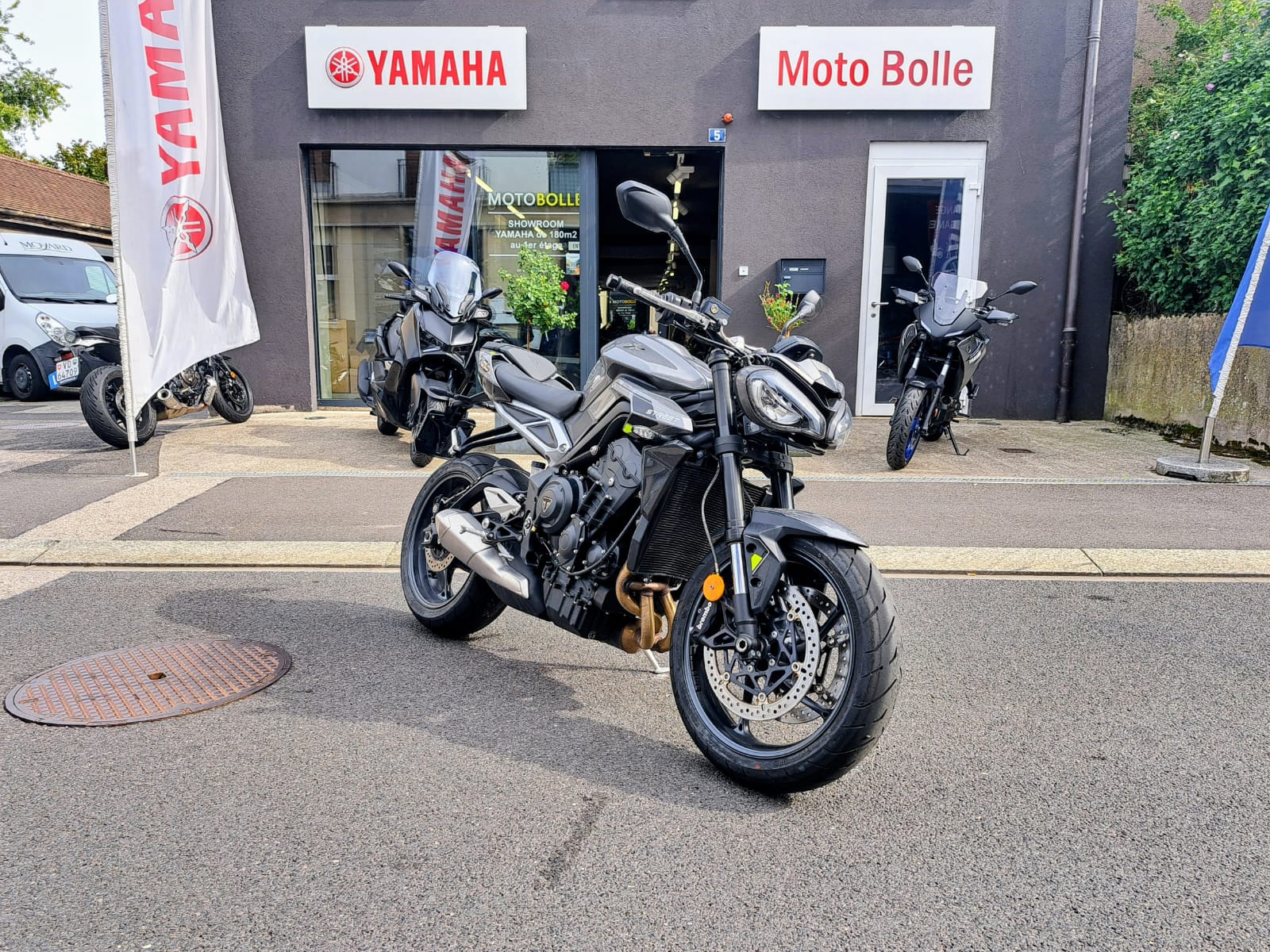 TRIUMPH Street Triple R 765-image-1
