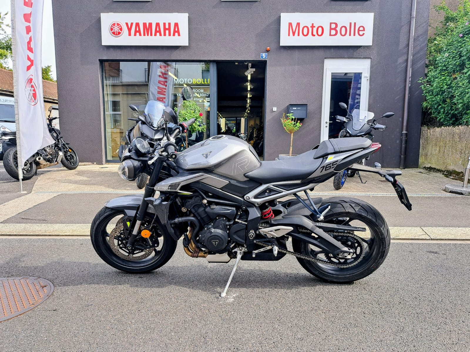 TRIUMPH Street Triple R 765-image-2