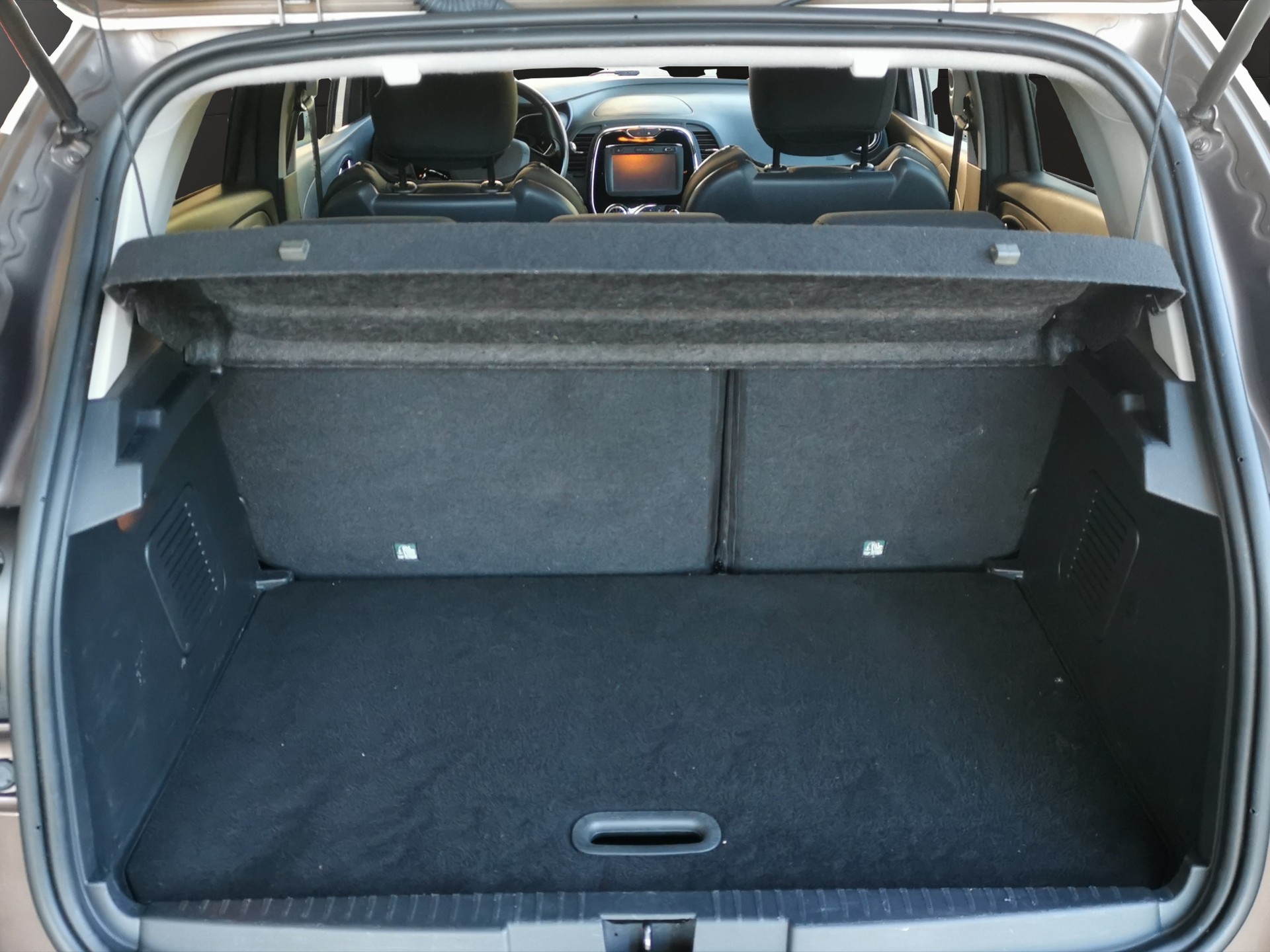 RENAULT Captur 1.2 T 16V Privilège EDC-image-8