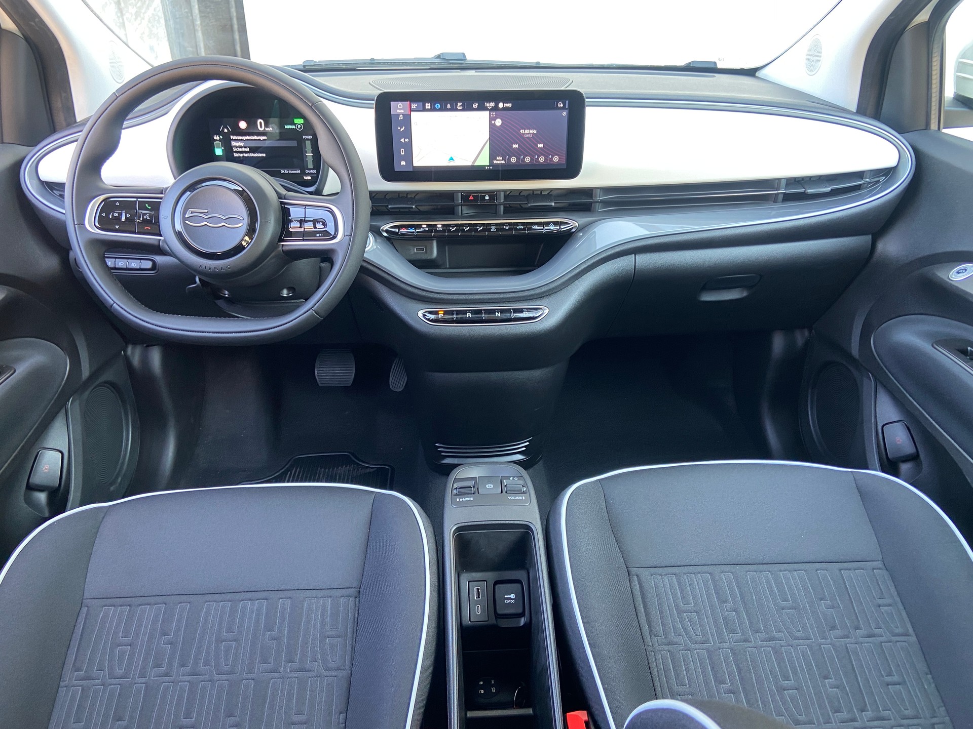 FIAT 500 electric 118PS Vita-showroom-element-3