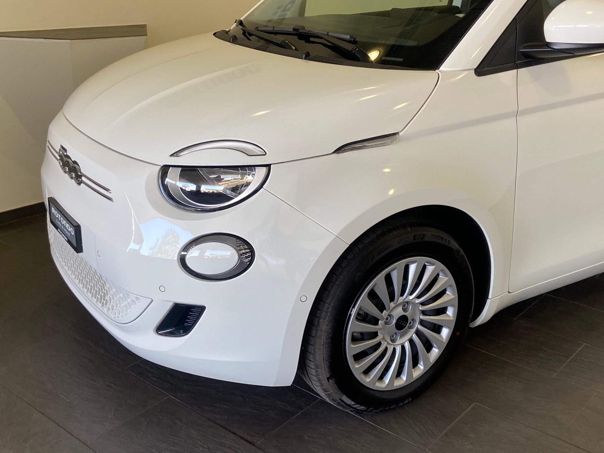 FIAT 500 electric 118PS Vita-showroom-element-2