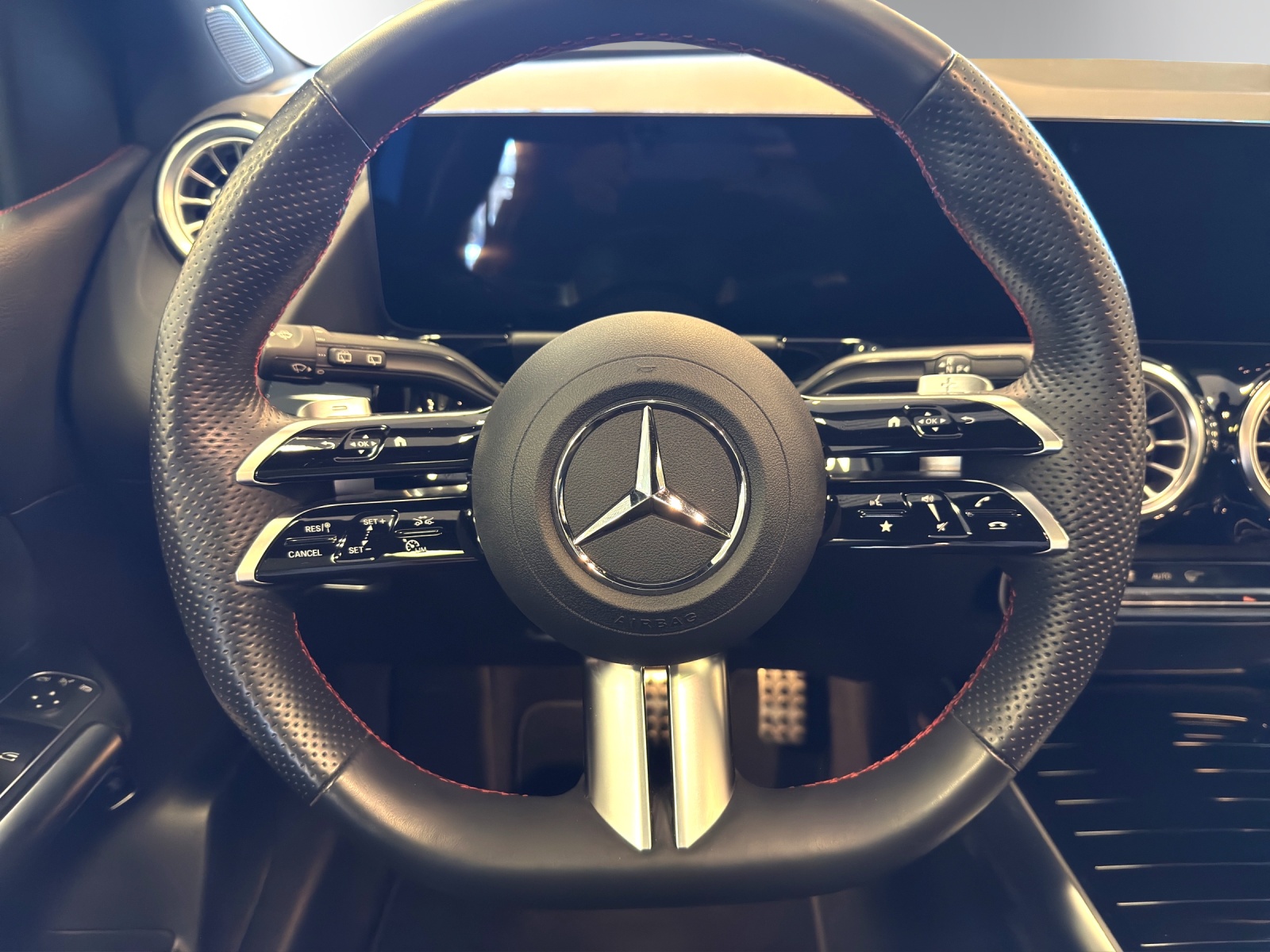 MERCEDES-BENZ B 200 7G-DCT-image-13