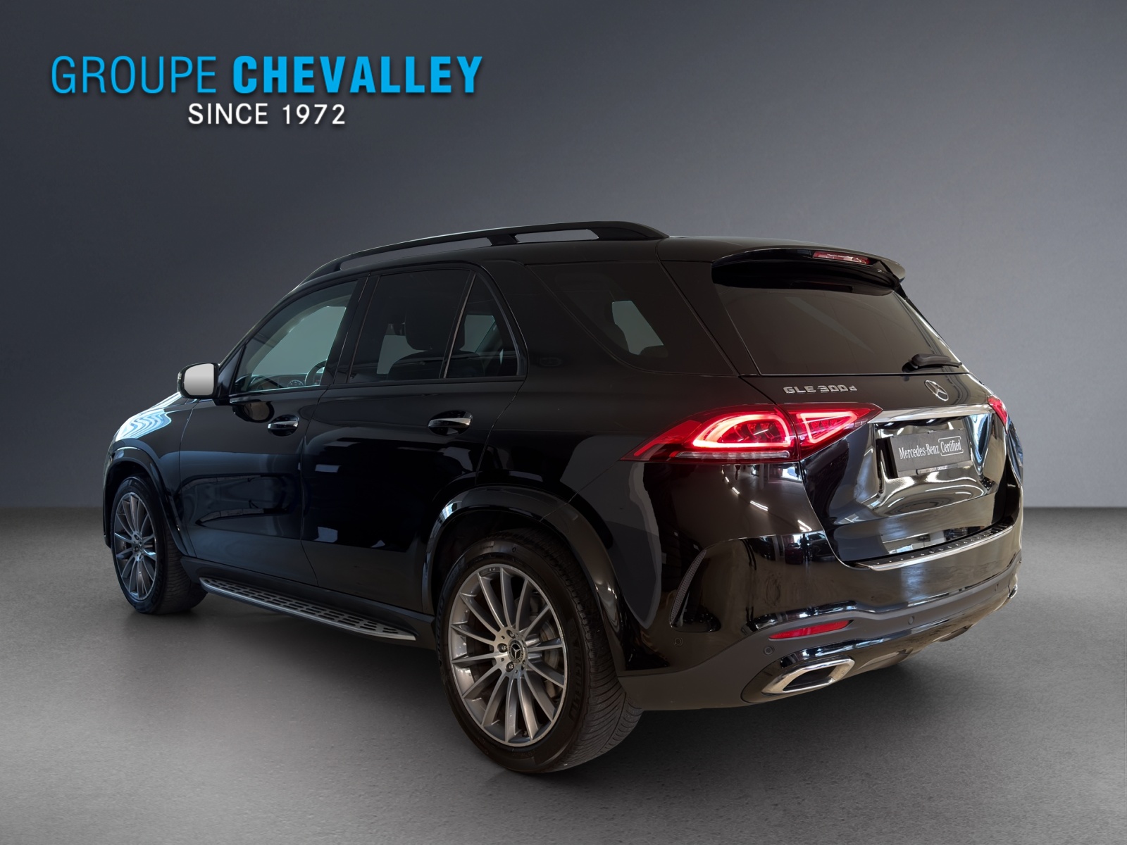 MERCEDES-BENZ GLE 300 d 4Matic-showroom-element-3