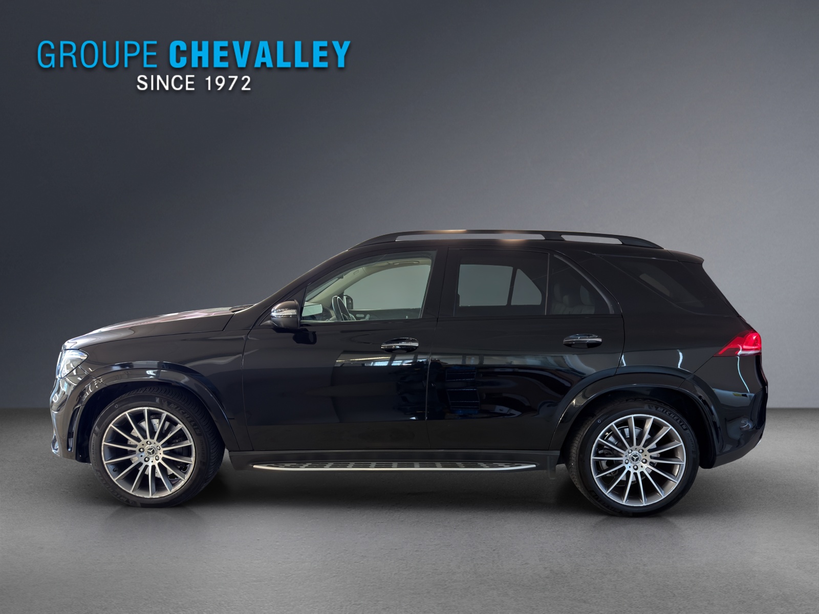 MERCEDES-BENZ GLE 300 d 4Matic-showroom-element-2