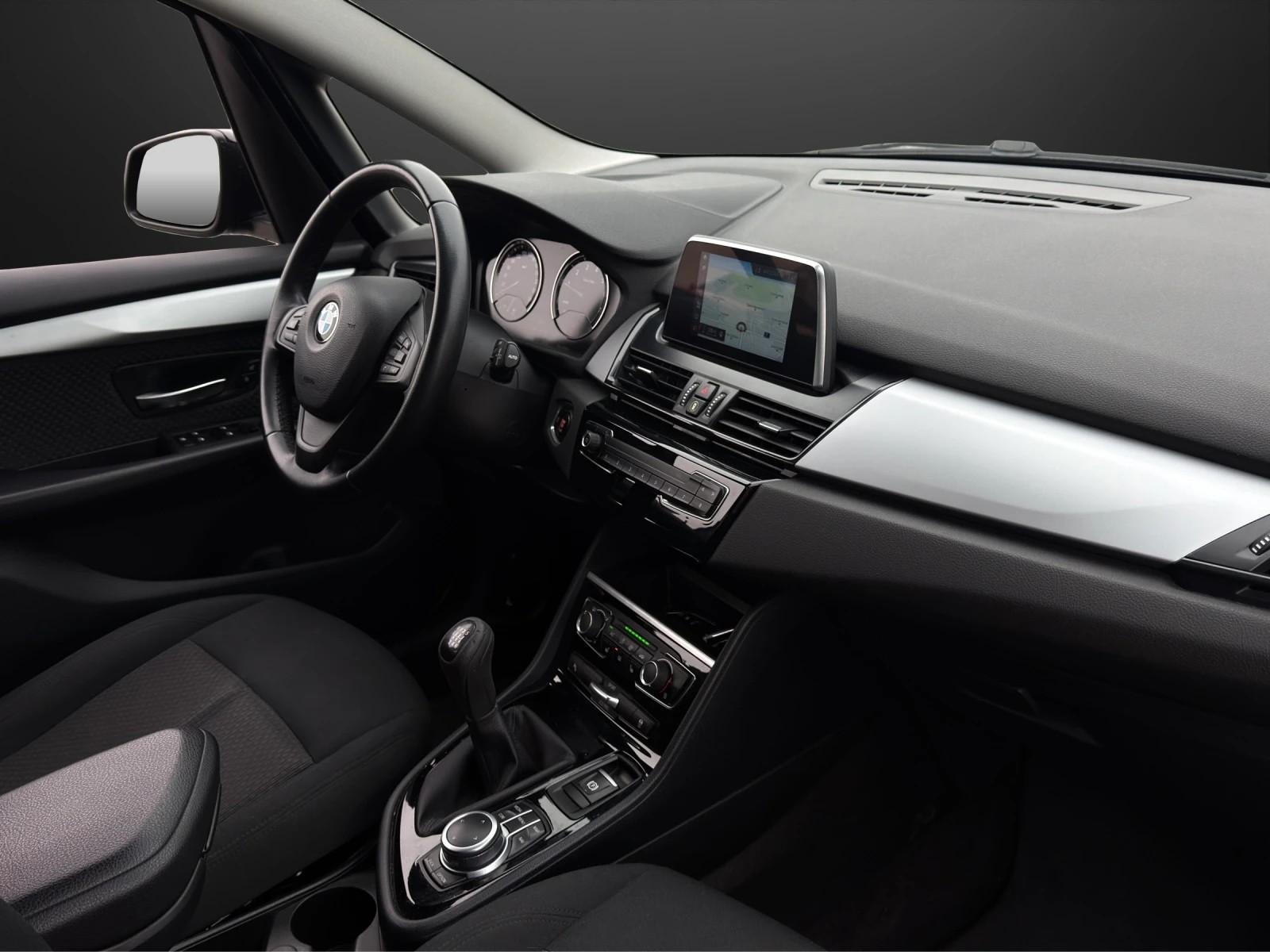 BMW 218i Gran Tourer Sport Line-image-9