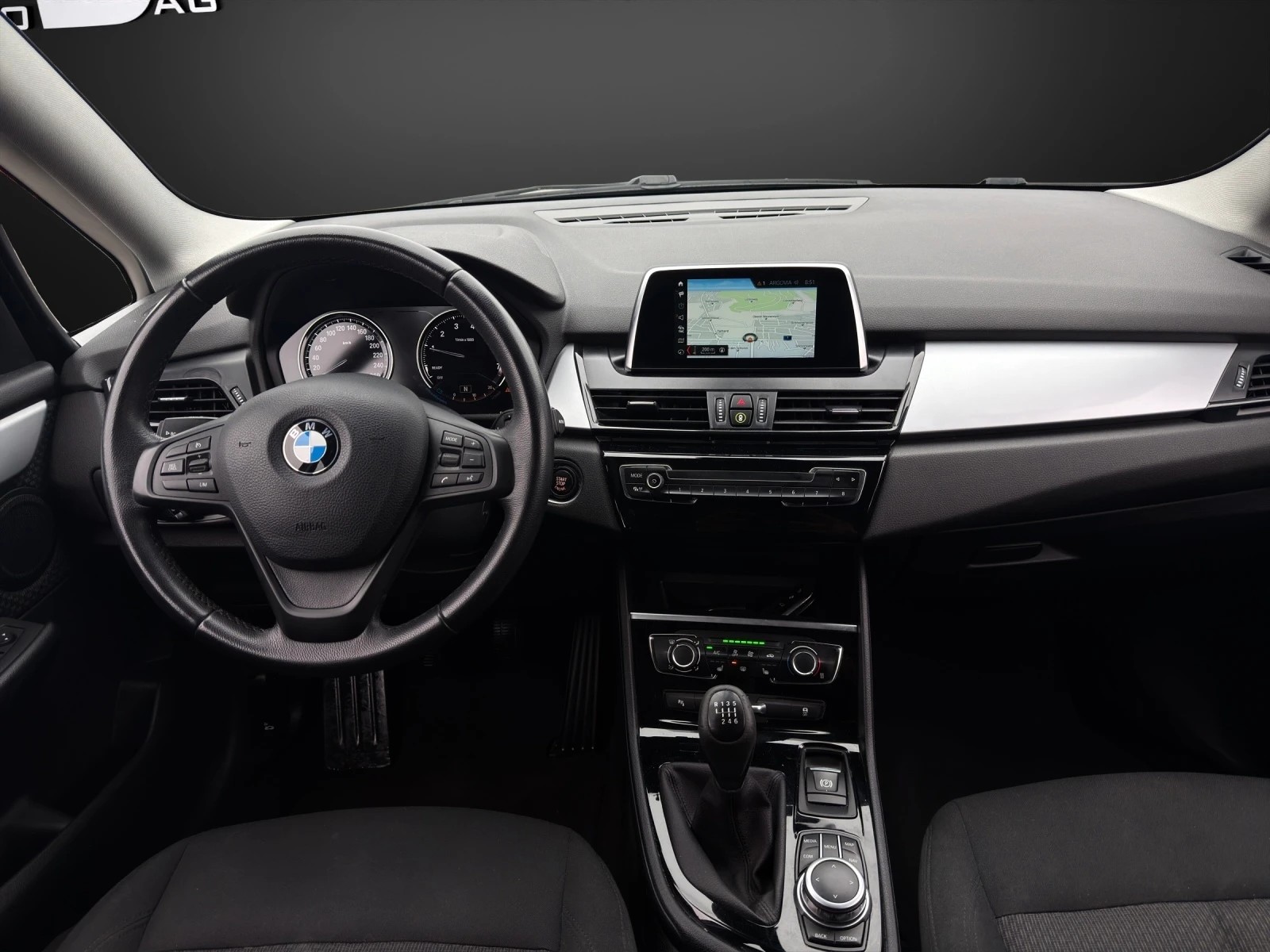 BMW 218i Gran Tourer Sport Line-image-10