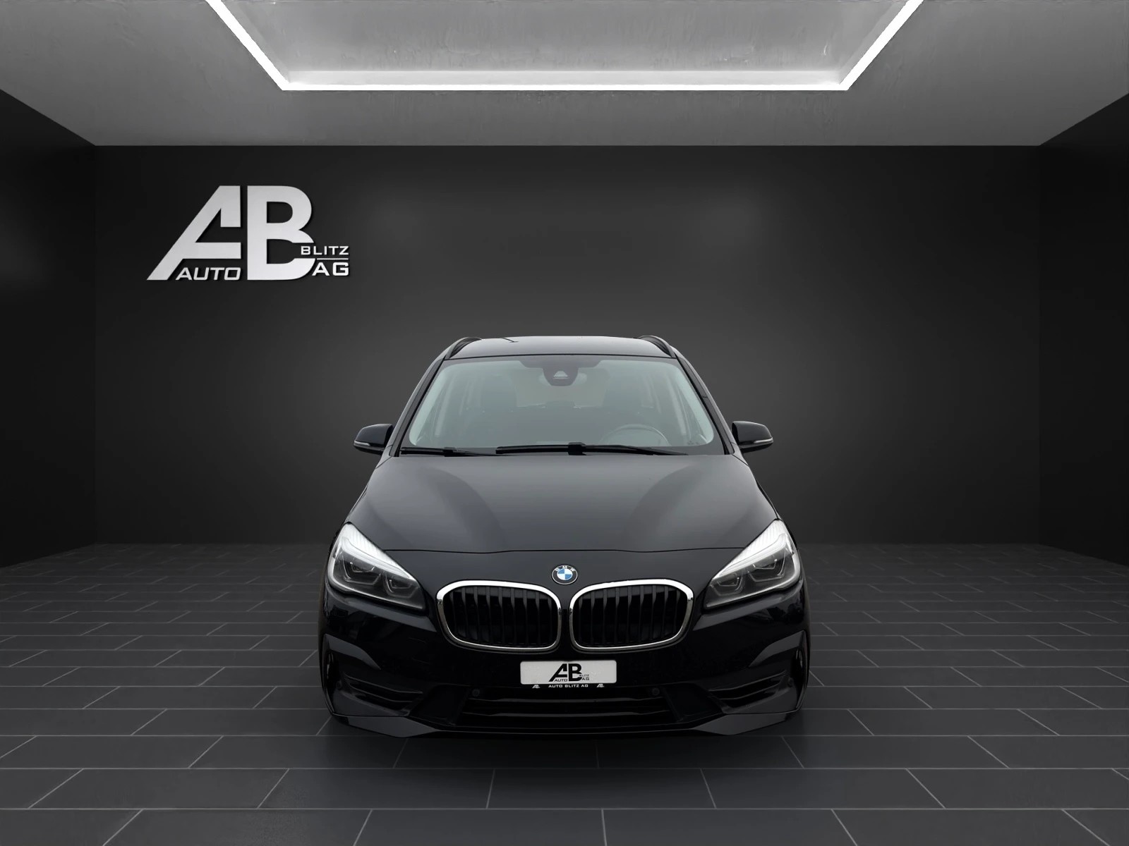 BMW 218i Gran Tourer Sport Line
