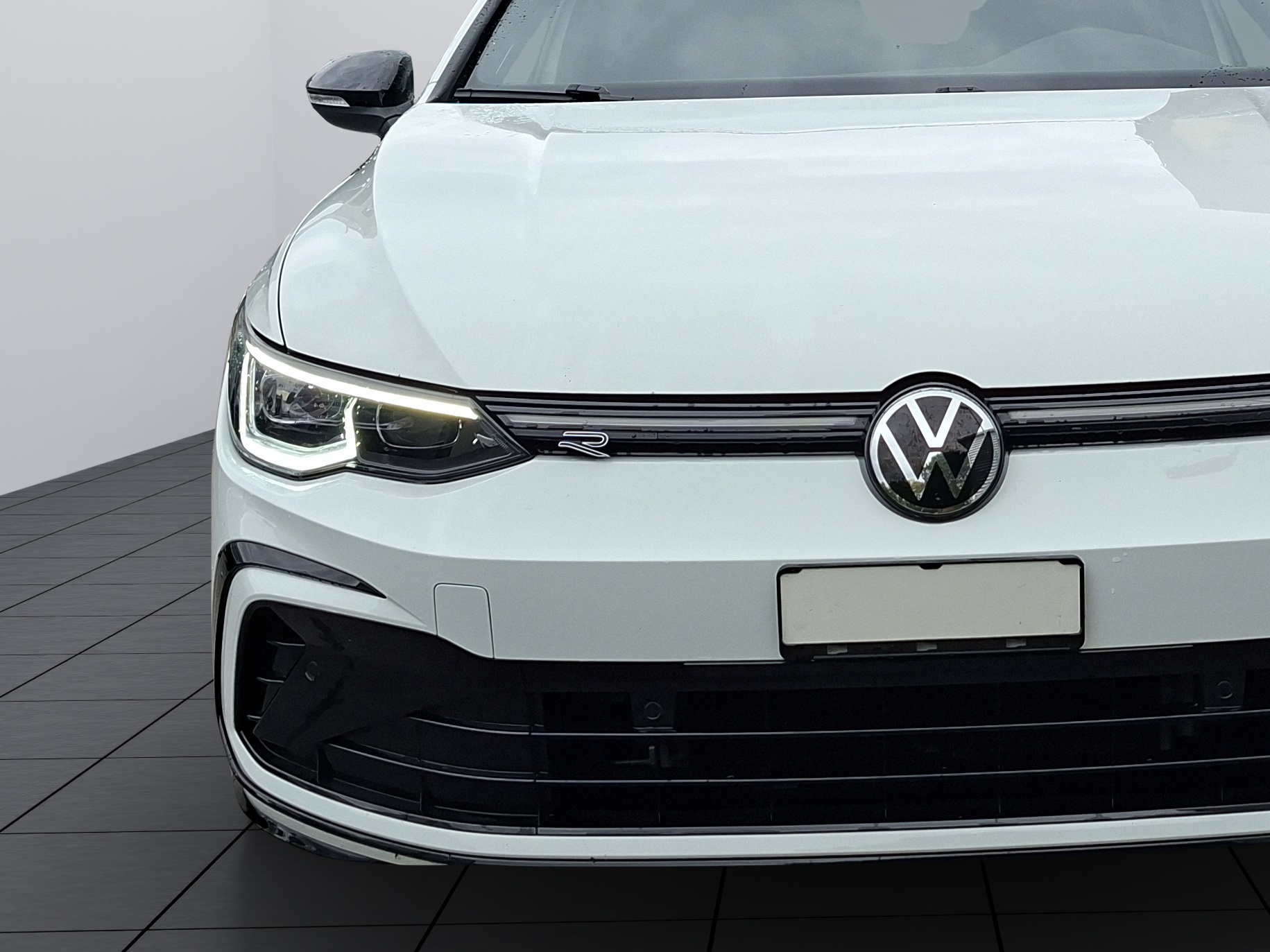 VW Golf 1.5 eTSI mHEV ACT R-Line DSG-image-10