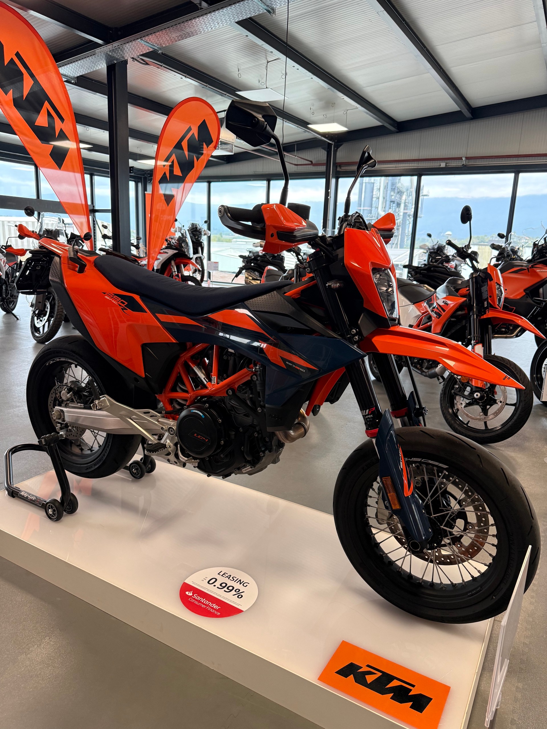 KTM 690 SMC R-image-0