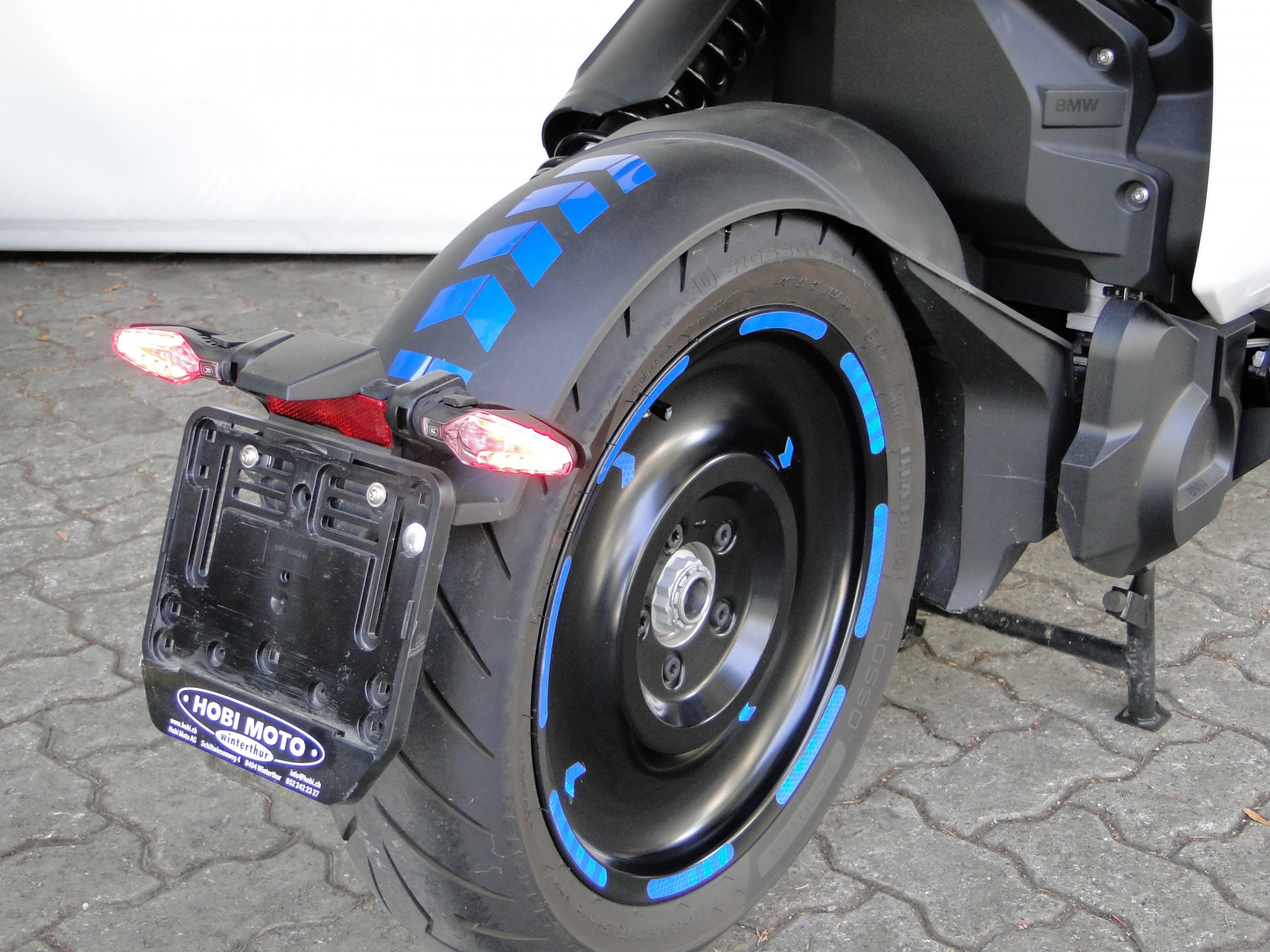 BMW CE 04 Quick Charger-image-8