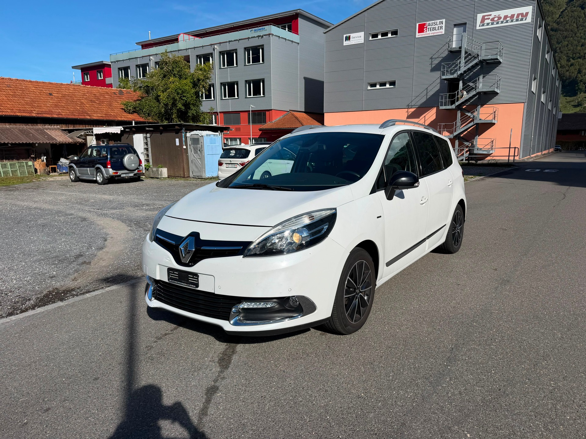 RENAULT Grand Scénic 1.5 dCi Bose Edition EDC-showroom-element-1