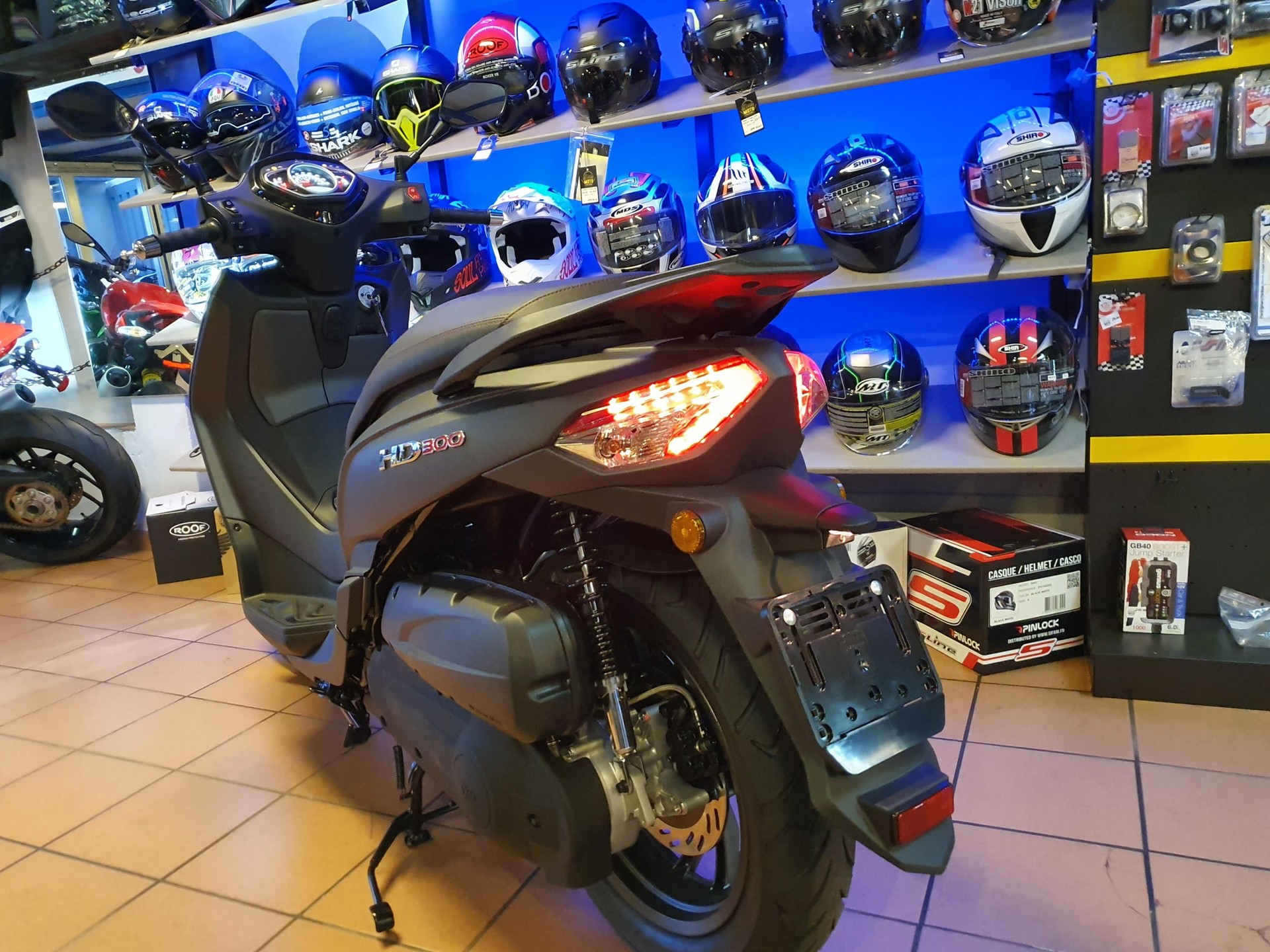 SYM HD 300i ABS-image-2