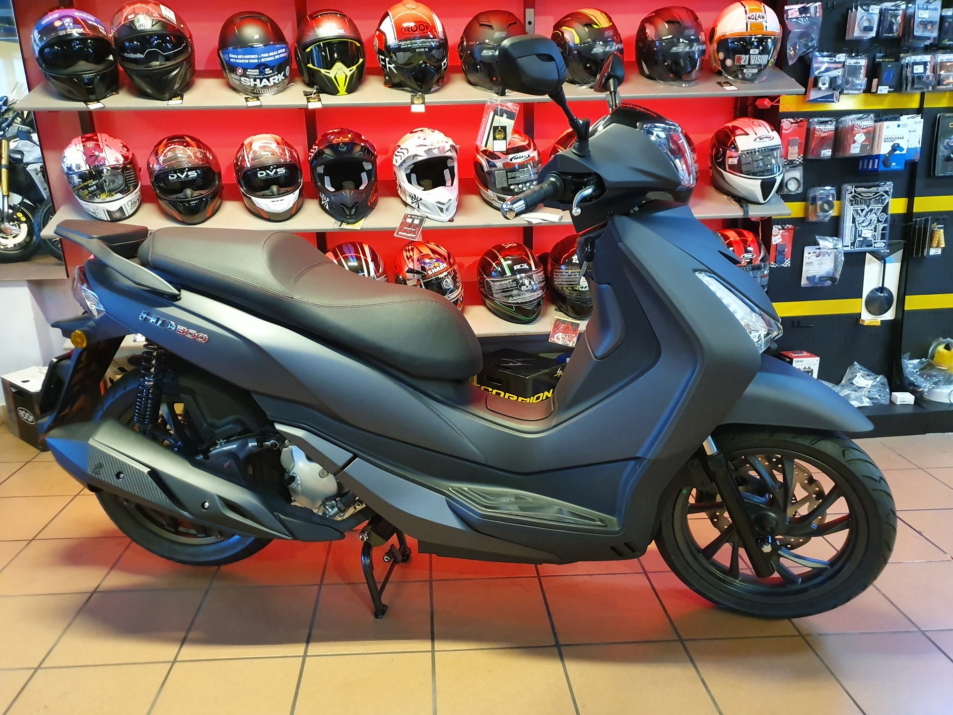 SYM HD 300i ABS-image-9