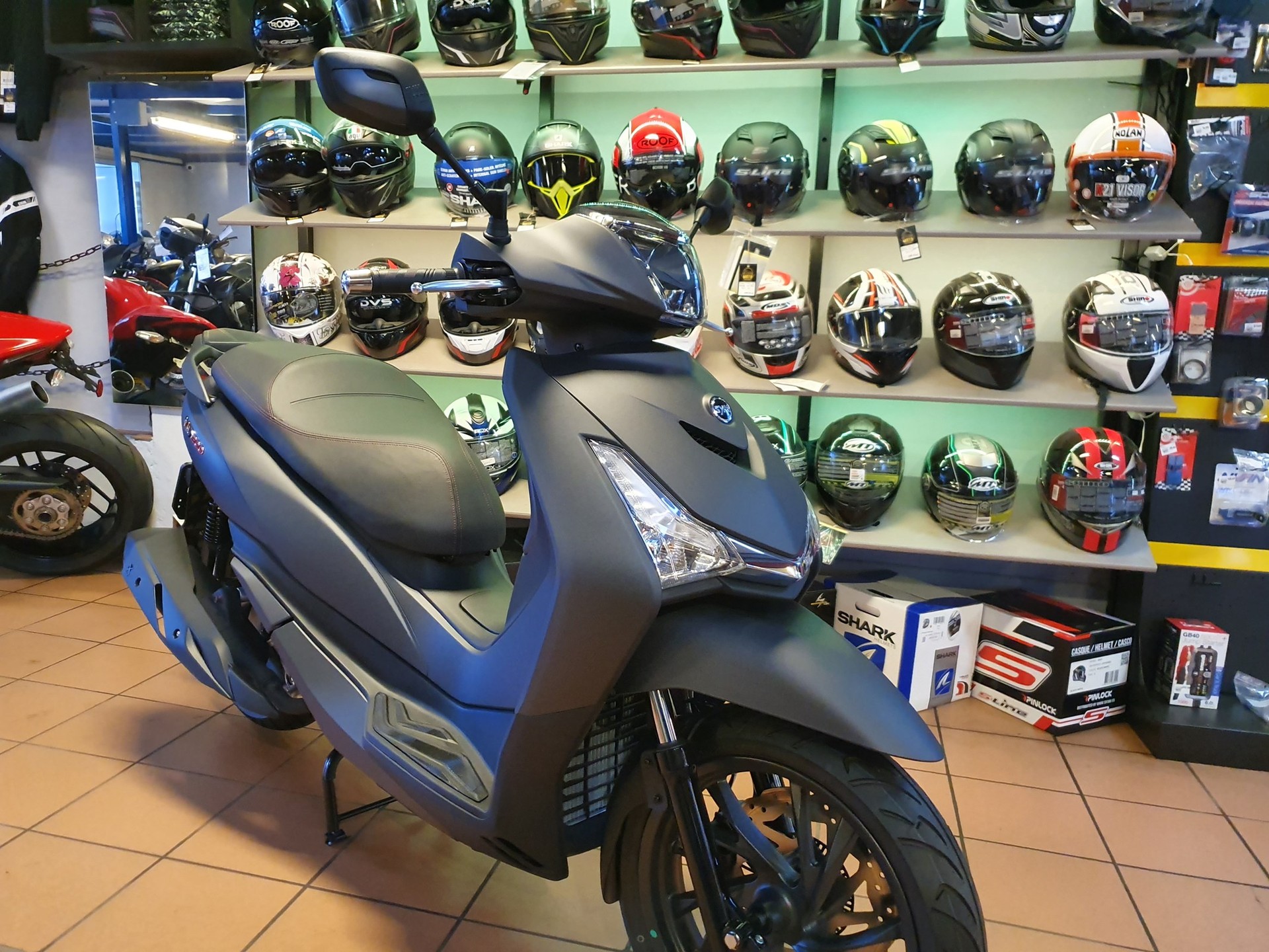 SYM HD 300i ABS-image-13