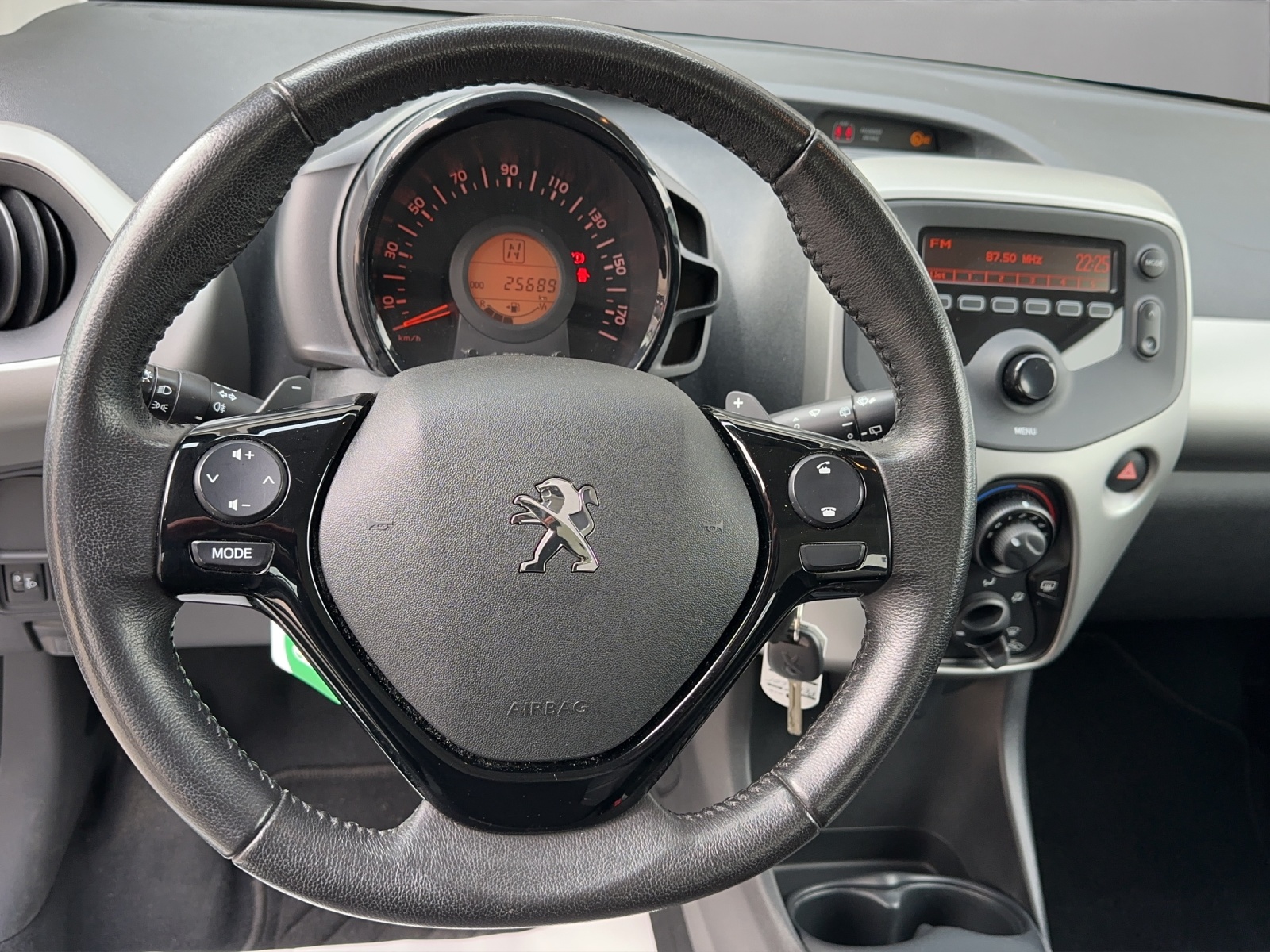 PEUGEOT 108 1.0 VTi Active ETG-image-9