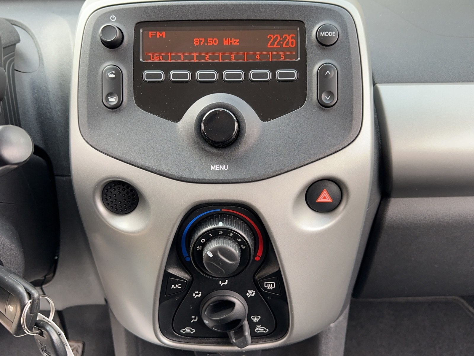 PEUGEOT 108 1.0 VTi Active ETG-image-14
