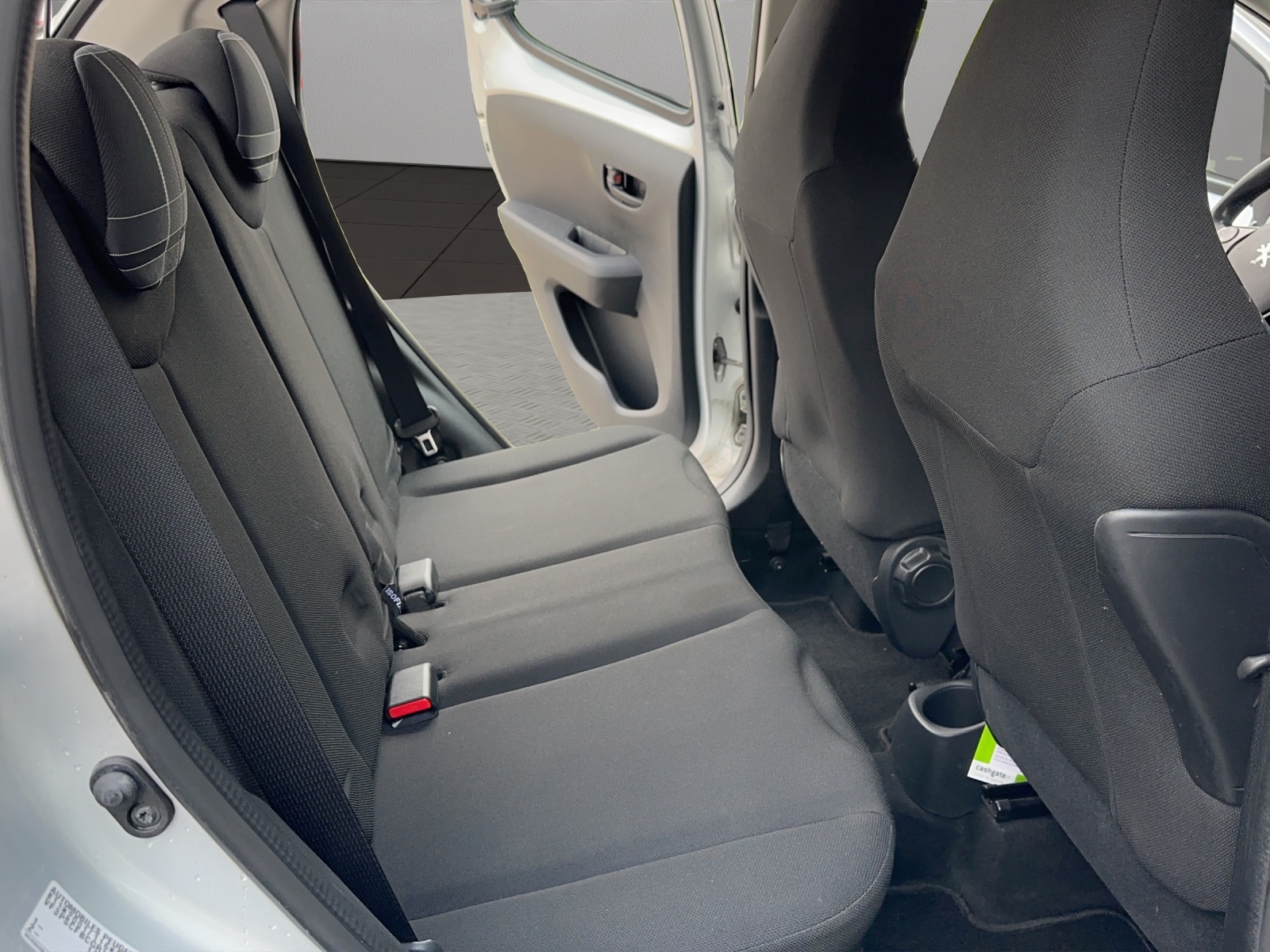 PEUGEOT 108 1.0 VTi Active ETG-image-16