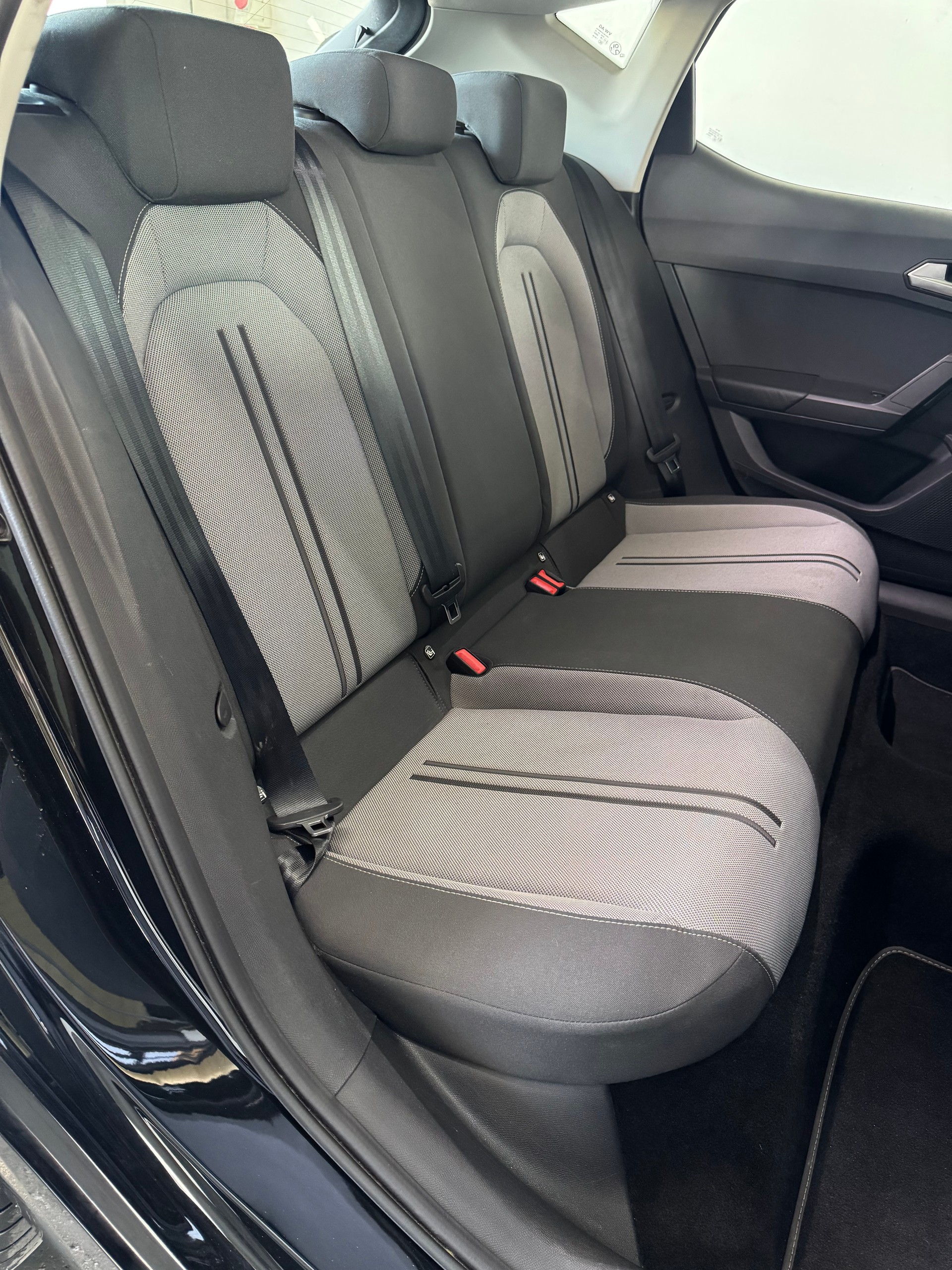 SEAT Leon 1.5 TGI DSG Style-image-26