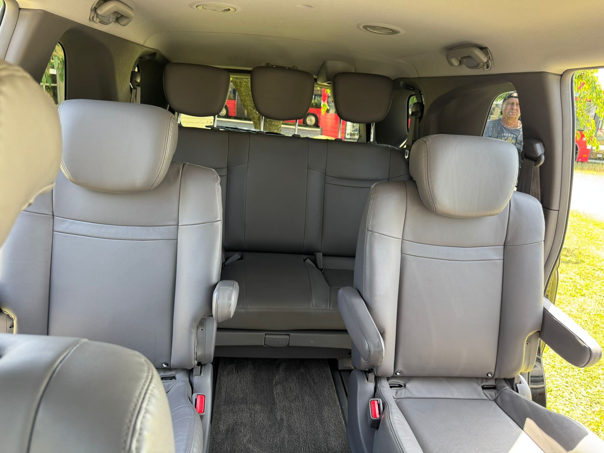 KGM-SsangYong Rodius SV200 e-XDi Sapphire 4WD E-Tronic-image-15