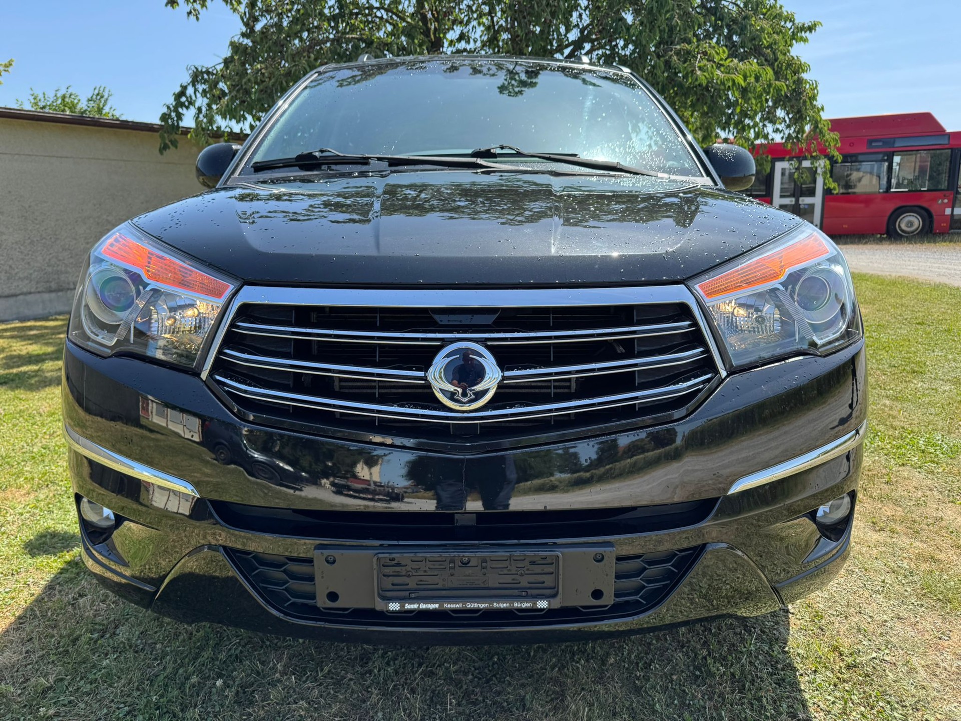 KGM-SsangYong Rodius SV200 e-XDi Sapphire 4WD E-Tronic-image-1