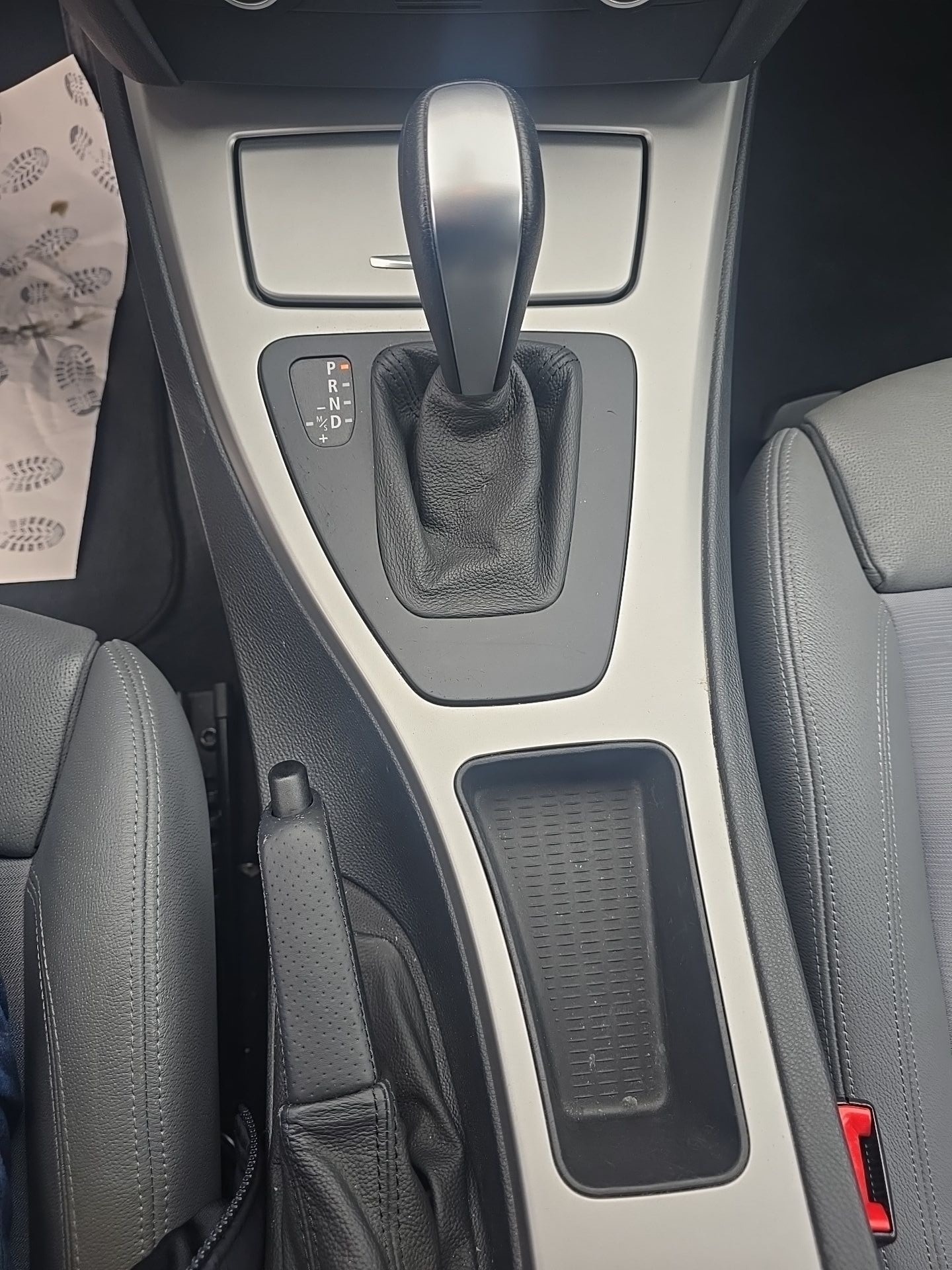 BMW 320d Touring Steptronic-image-11