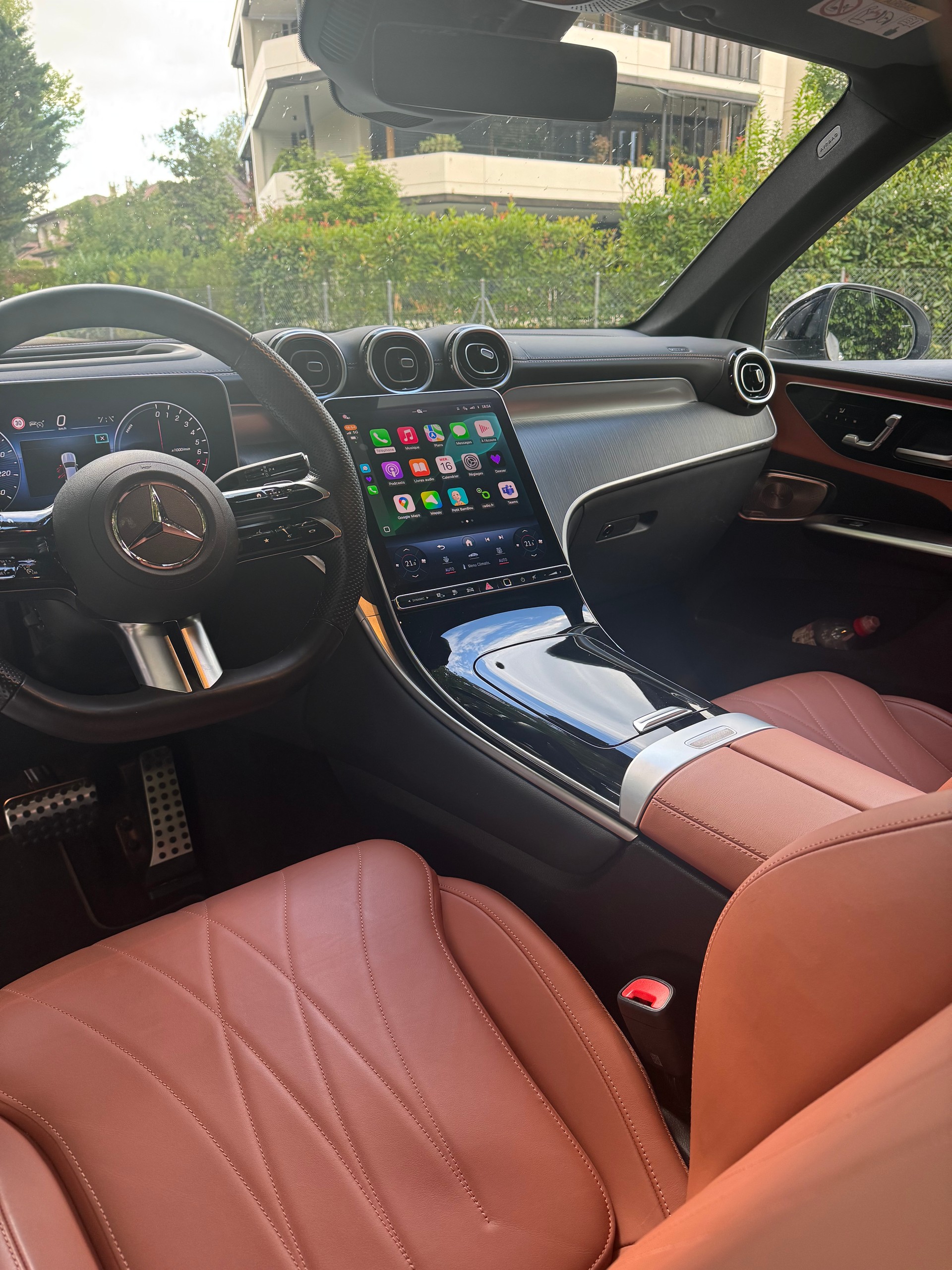 MERCEDES-BENZ GLC 400 e 4Matic 9G-Tronic-image-3