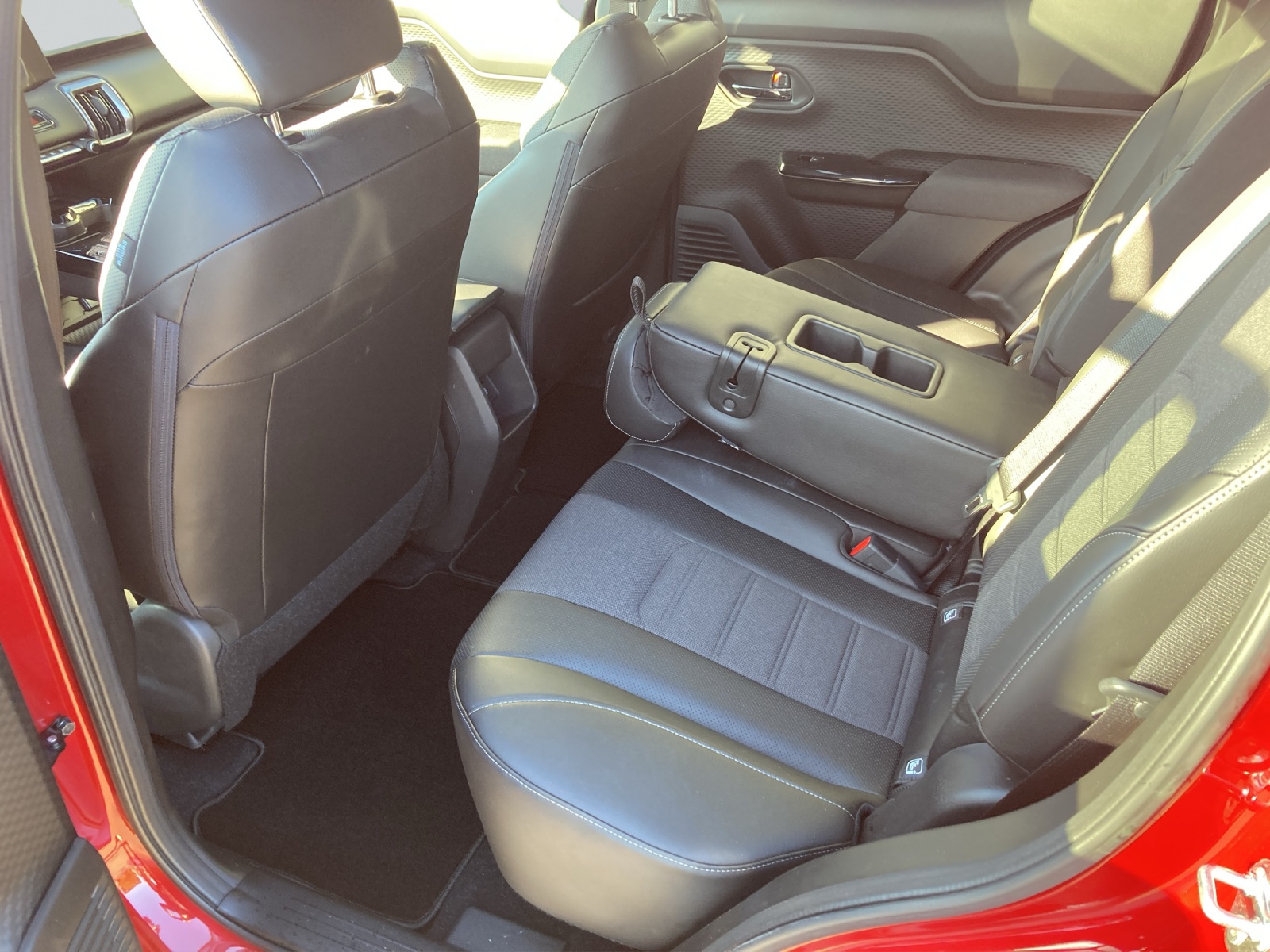 SUZUKI e Vitara Compact Top 4x4-image-7