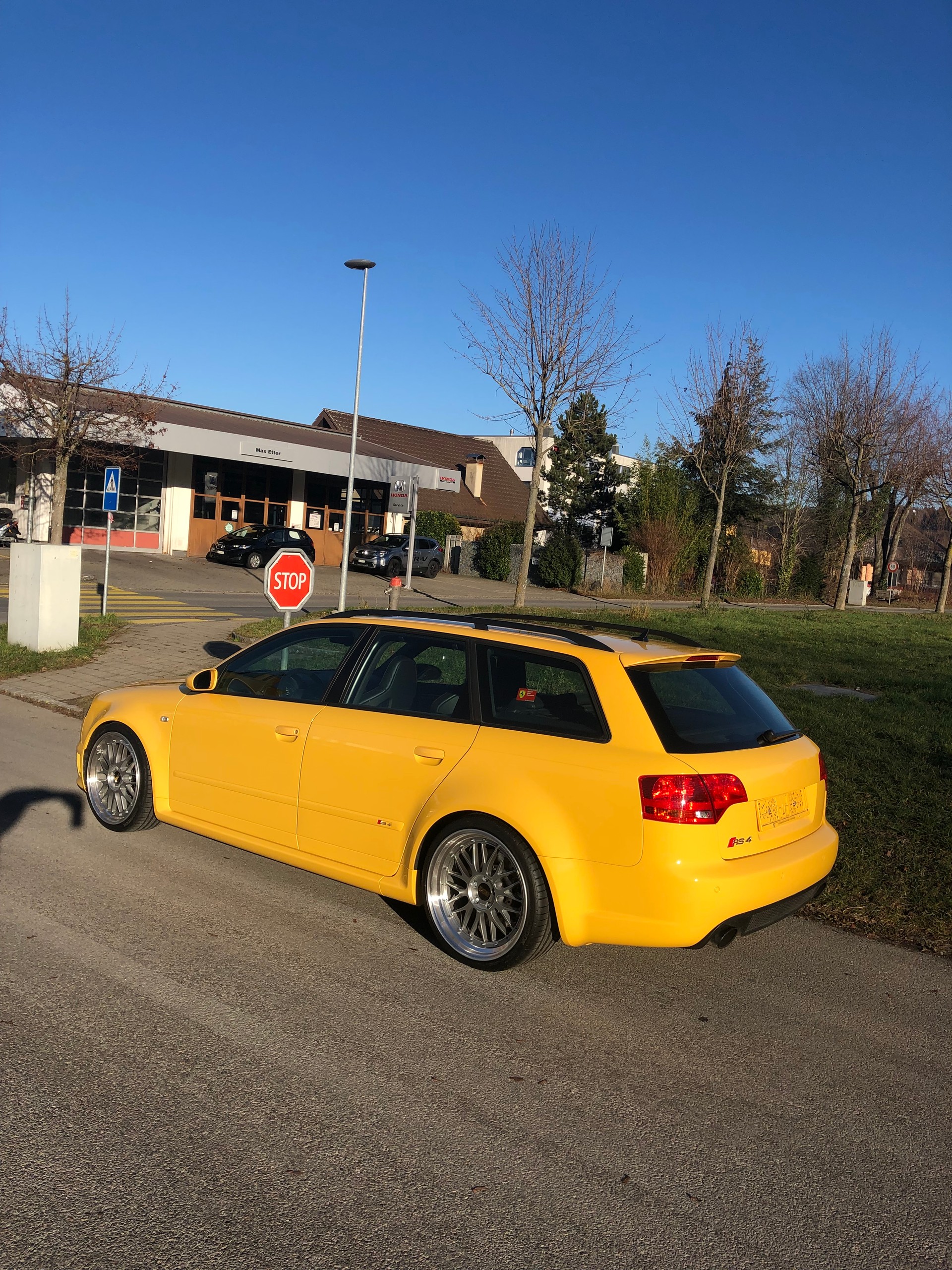 AUDI RS4 Avant 4.2 V8 quattro-image-10