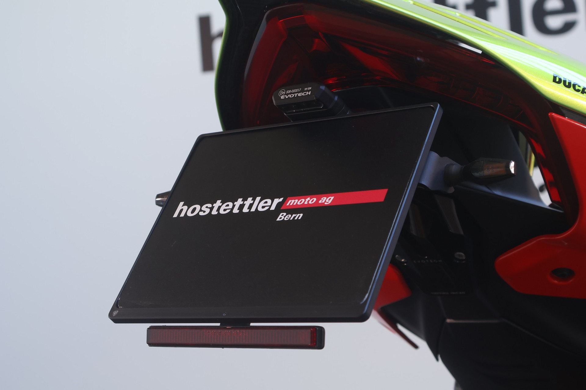 DUCATI Streetfighter V4 Lamborghini Nr. 019/630 Limited Edition-image-9
