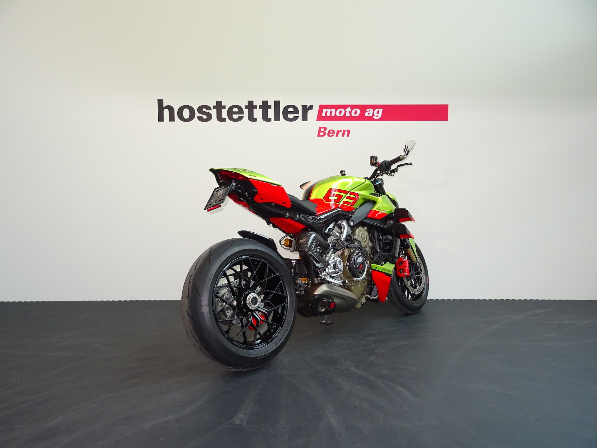 DUCATI Streetfighter V4 Lamborghini Nr. 019/630 Limited Edition-showroom-element-3