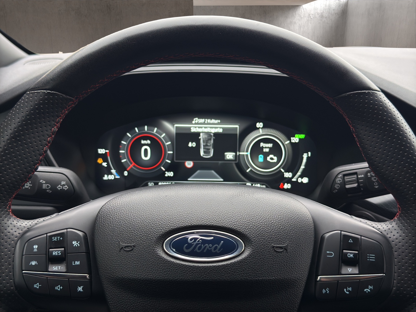 FORD Kuga 2.5 PHEV ST-Line 2WD-image-17