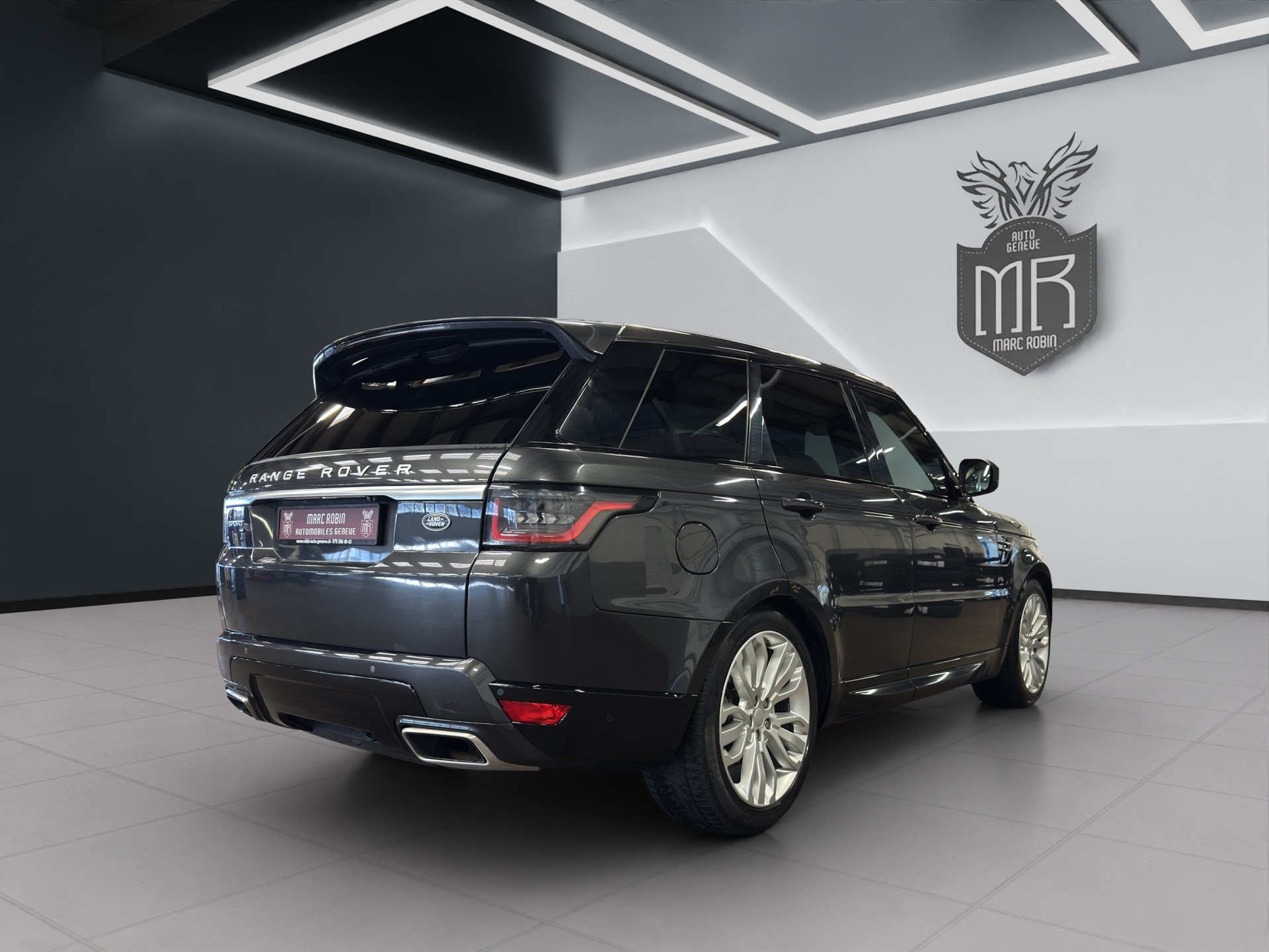 LAND ROVER Range Rover Sport 3.0 SDV6 HSE Dynamic Automatic-showroom-element-3