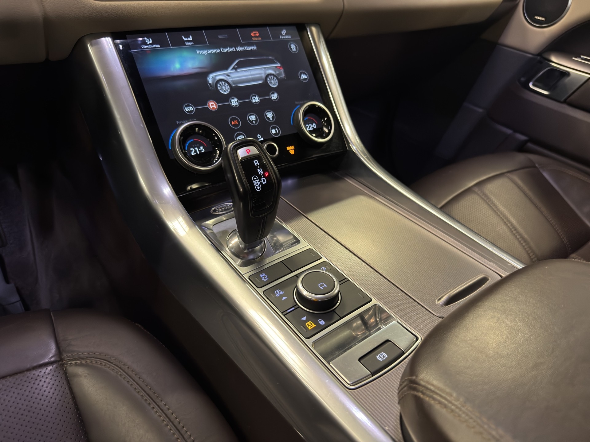 LAND ROVER Range Rover Sport 3.0 SDV6 HSE Dynamic Automatic-image-13