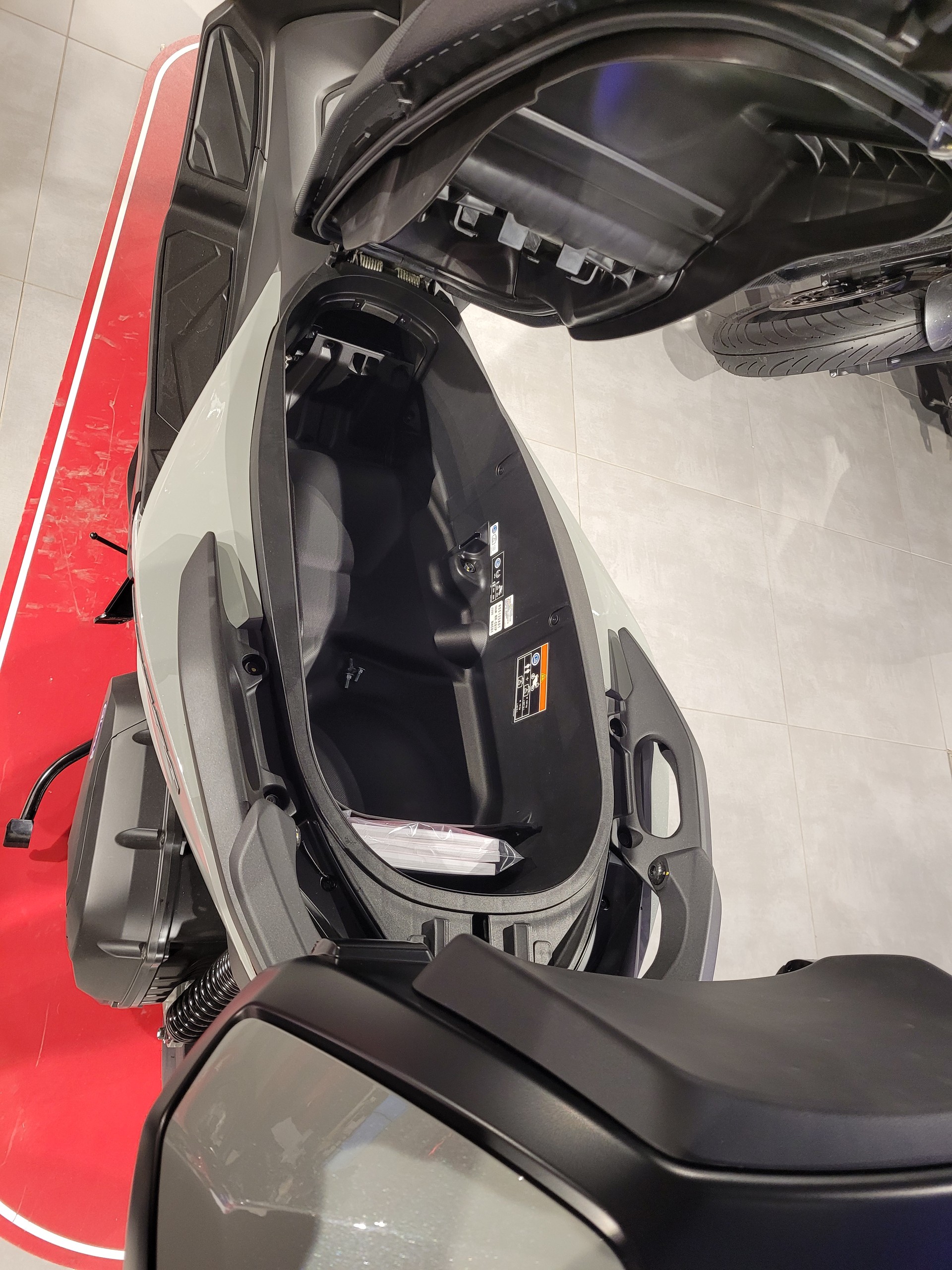 HONDA Nss 125 Forza Smart TopBox-image-5