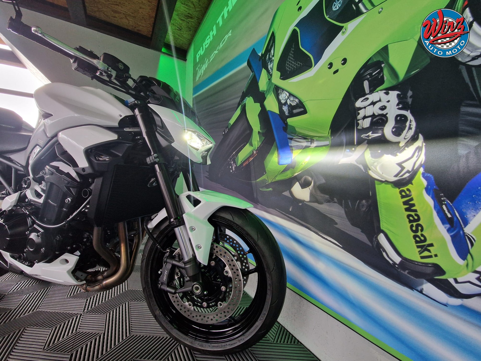 KAWASAKI Z 900 (35kW) Wirz White Edition