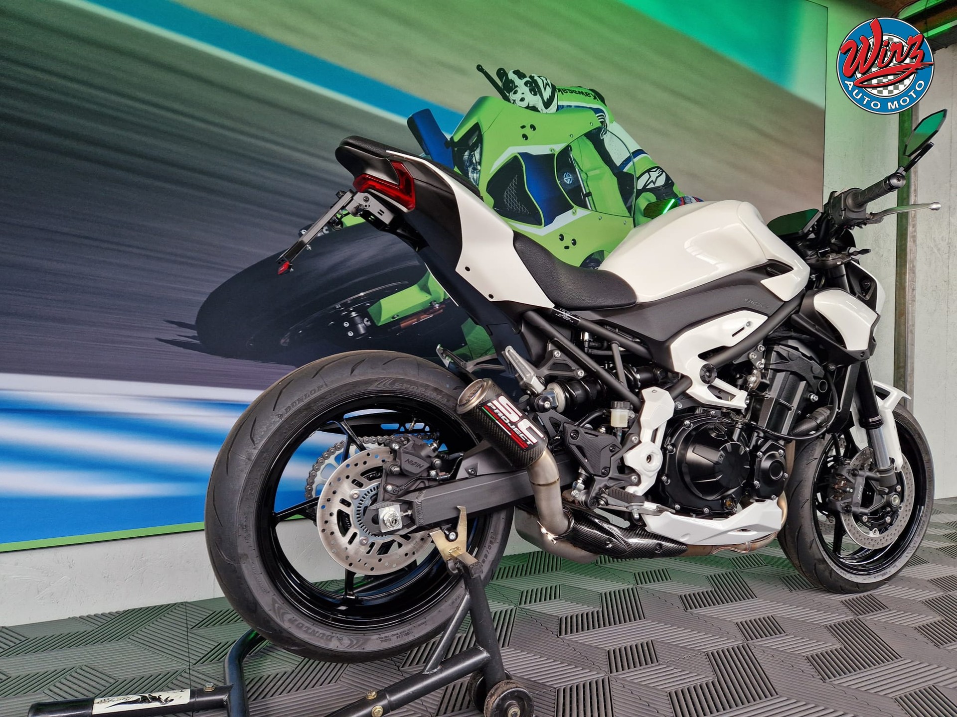 KAWASAKI Z 900 (35kW) Wirz White Edition-image-4