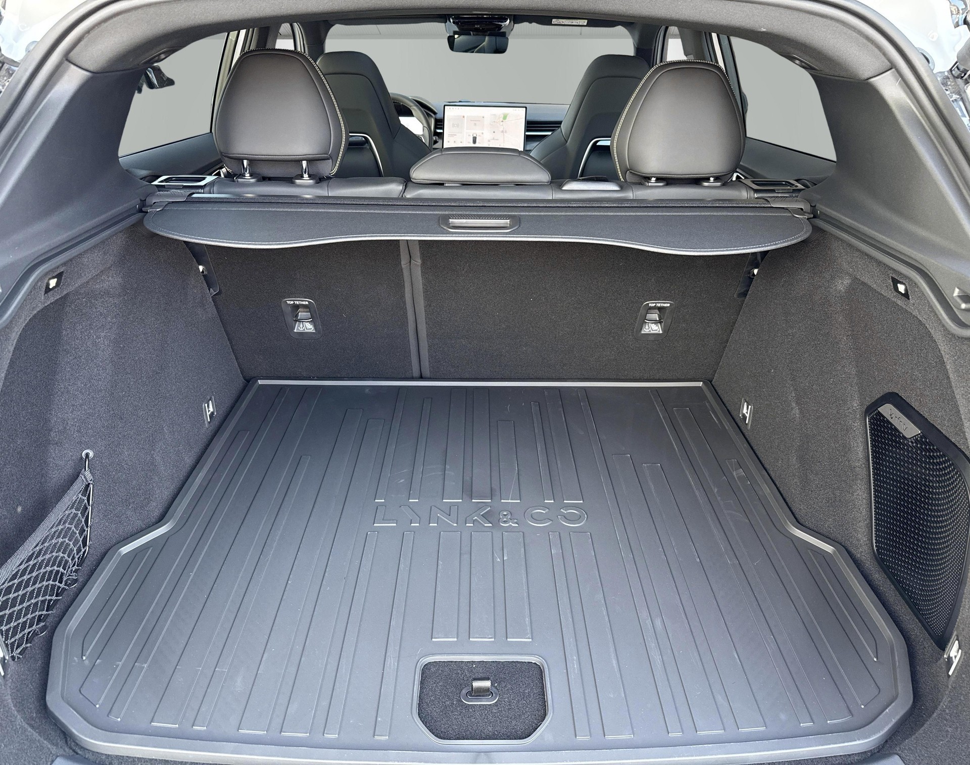 LYNK & CO 01-image-5