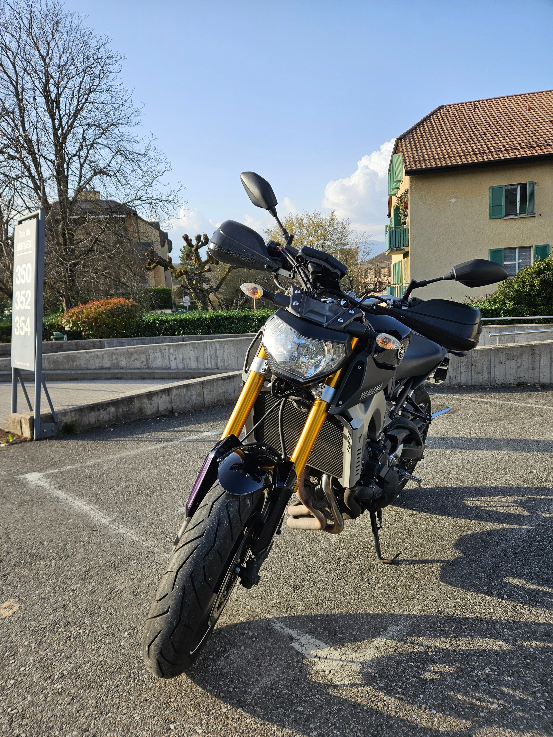 YAMAHA MT-09 ABS-image-1