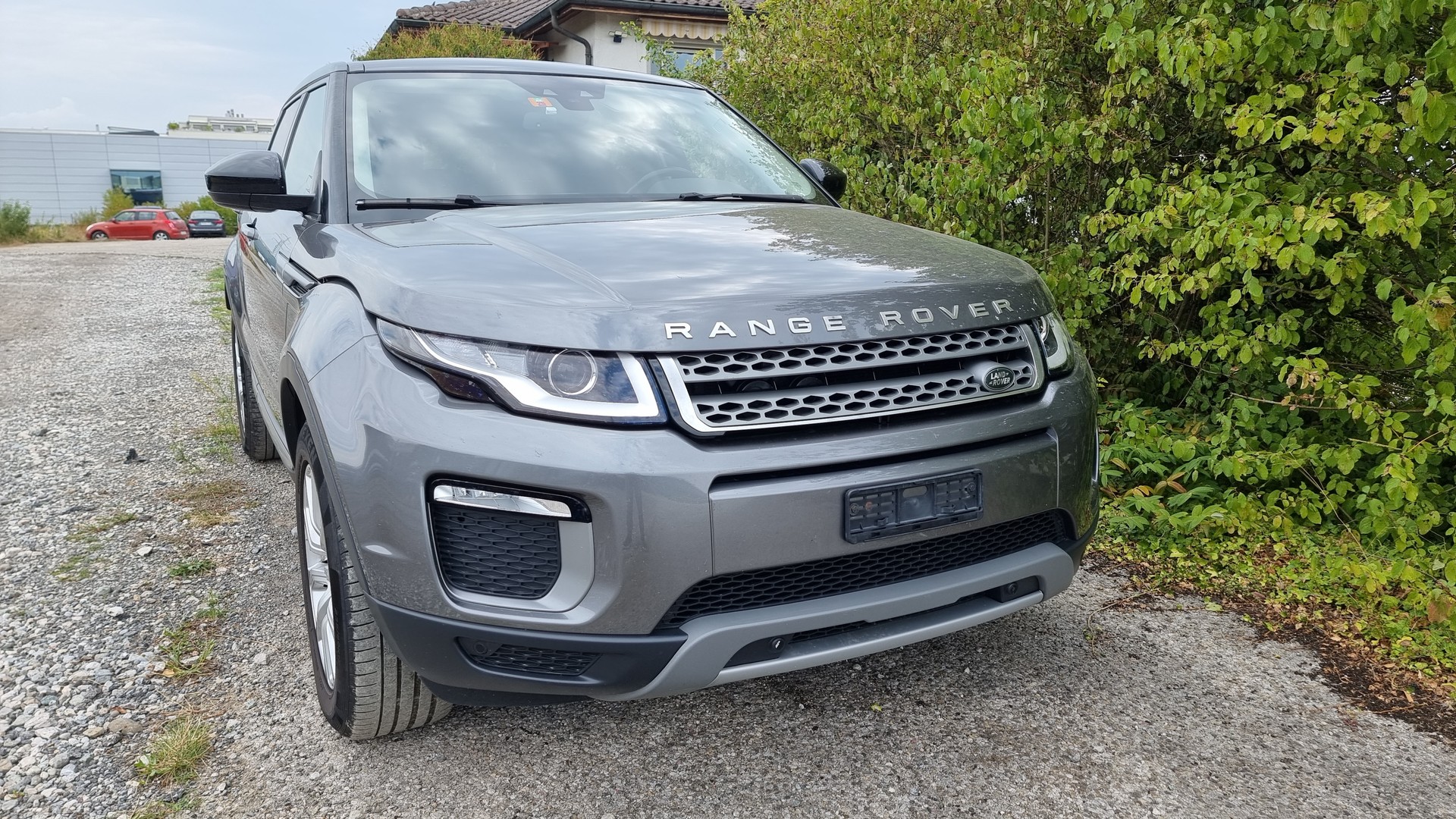 LAND ROVER Range Rover Evoque 2.0 TD4 HSE Dynamic AT9-image-2