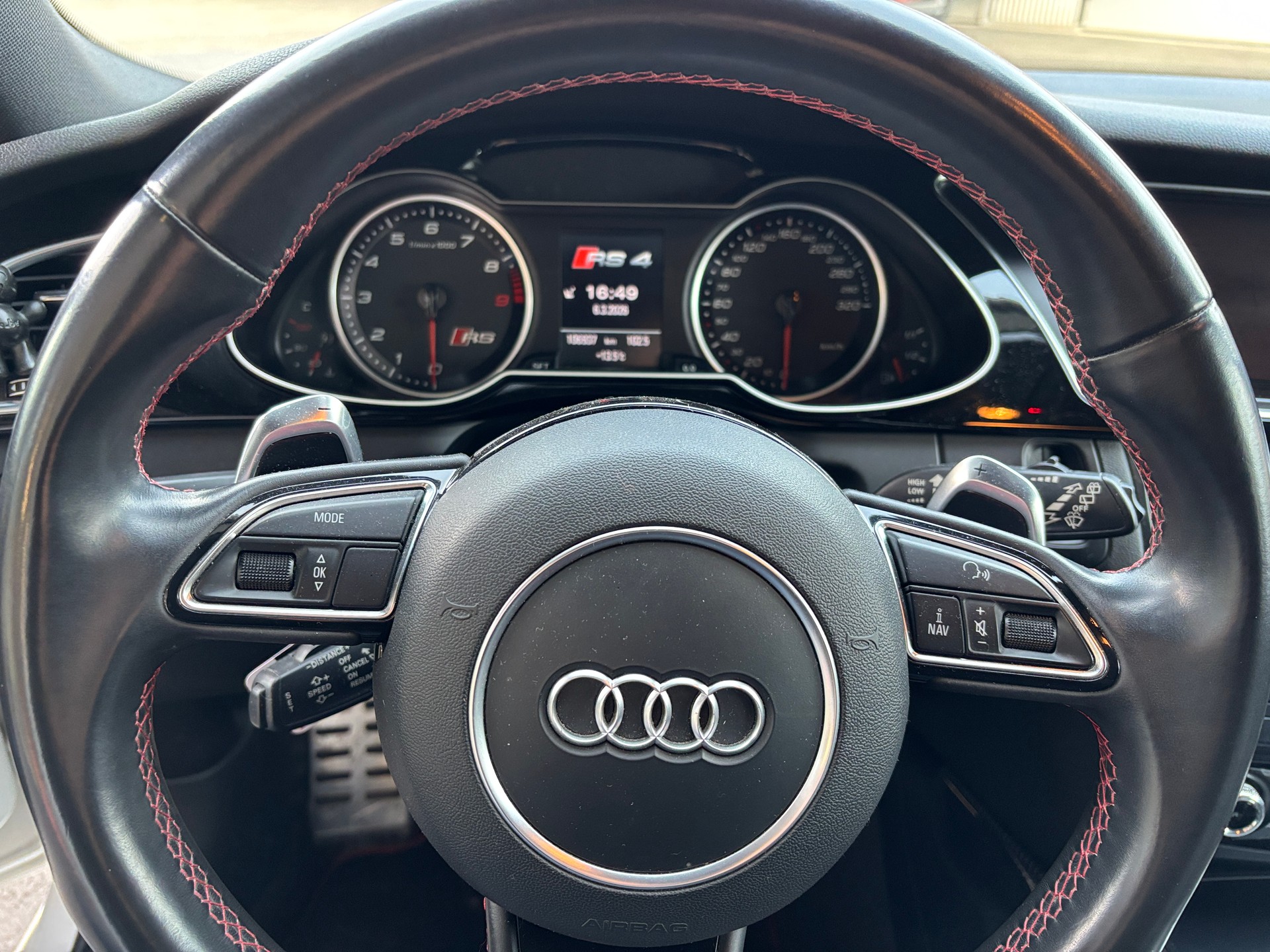AUDI RS4 Avant 4.2 V8 Schalensitze, Keramik-image-14