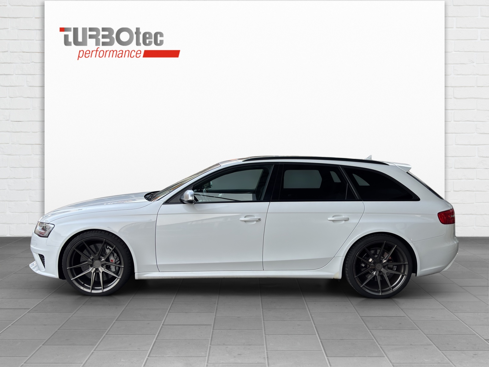 AUDI RS4 Avant 4.2 V8 Schalensitze, Keramik-showroom-element-2