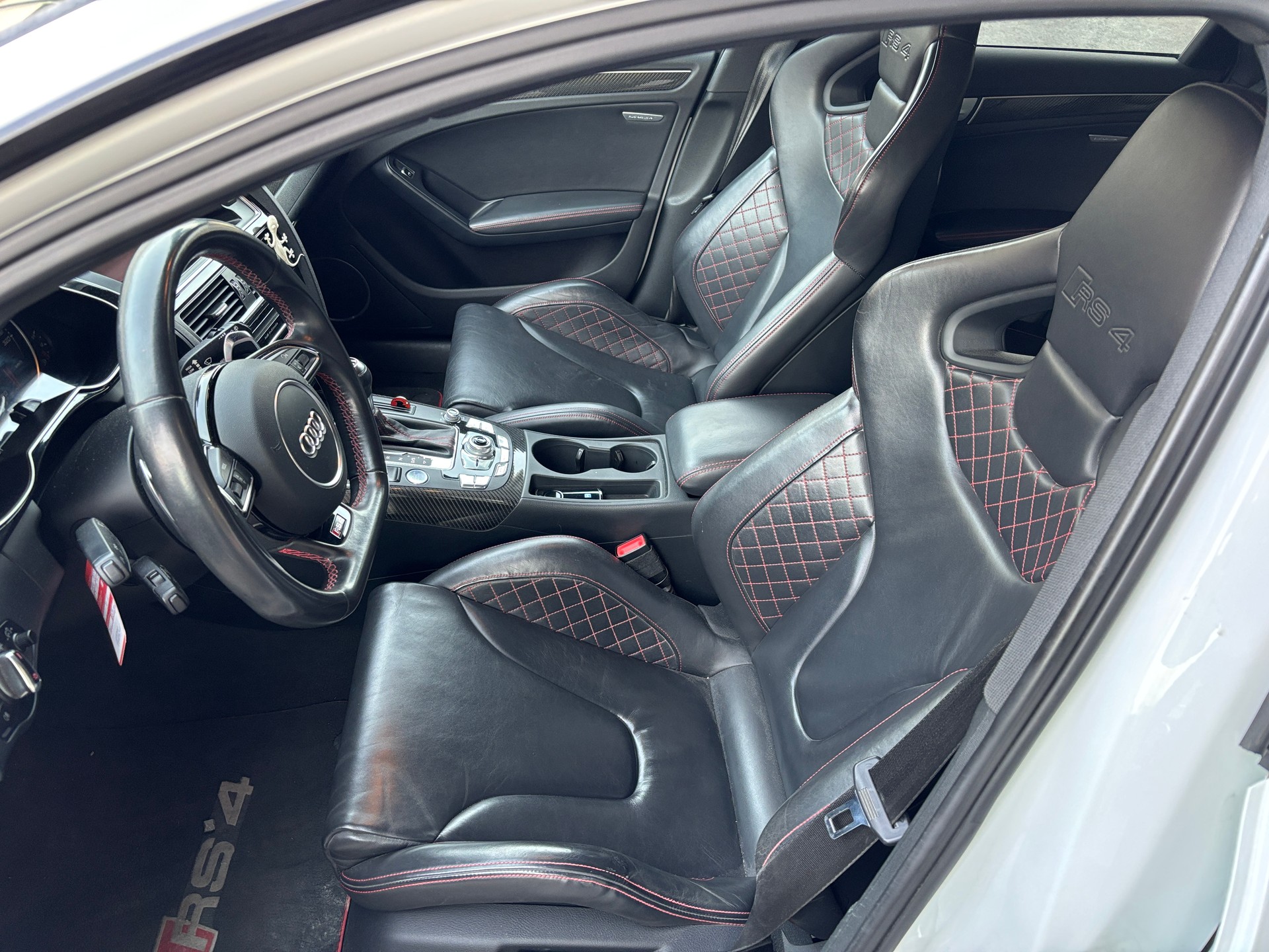 AUDI RS4 Avant 4.2 V8 Schalensitze, Keramik-showroom-element-1